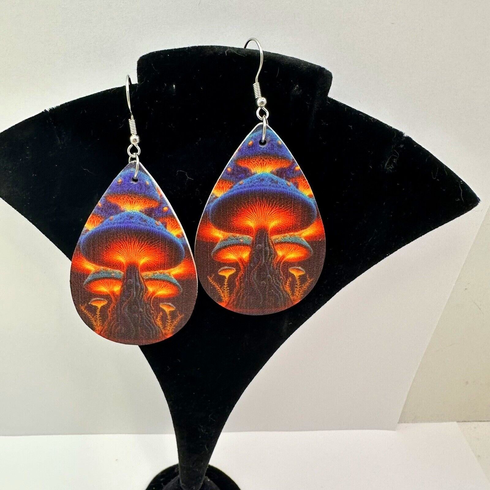 Other Luminous Mushroom Jellyfish Print Teardrop Dangle Earrings Size ONE SIZE - 4 Thumbnail