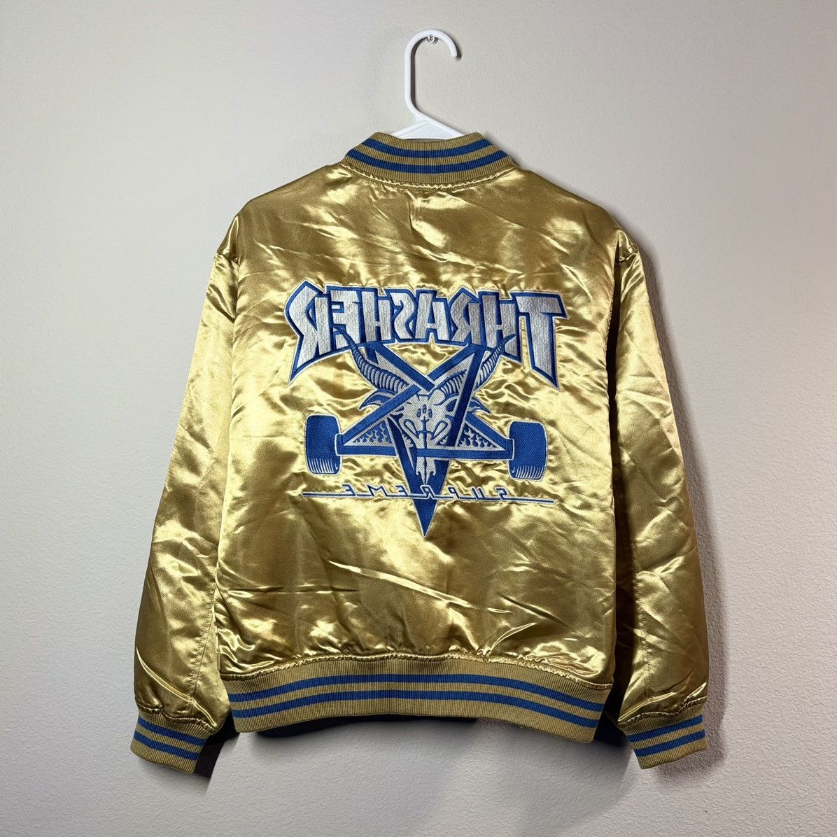 Supreme × Thrasher Supreme x Thrasher Satin Bomber (SS16 release) Size US S / EU 44-46 / 1 - 2 Thumbnail