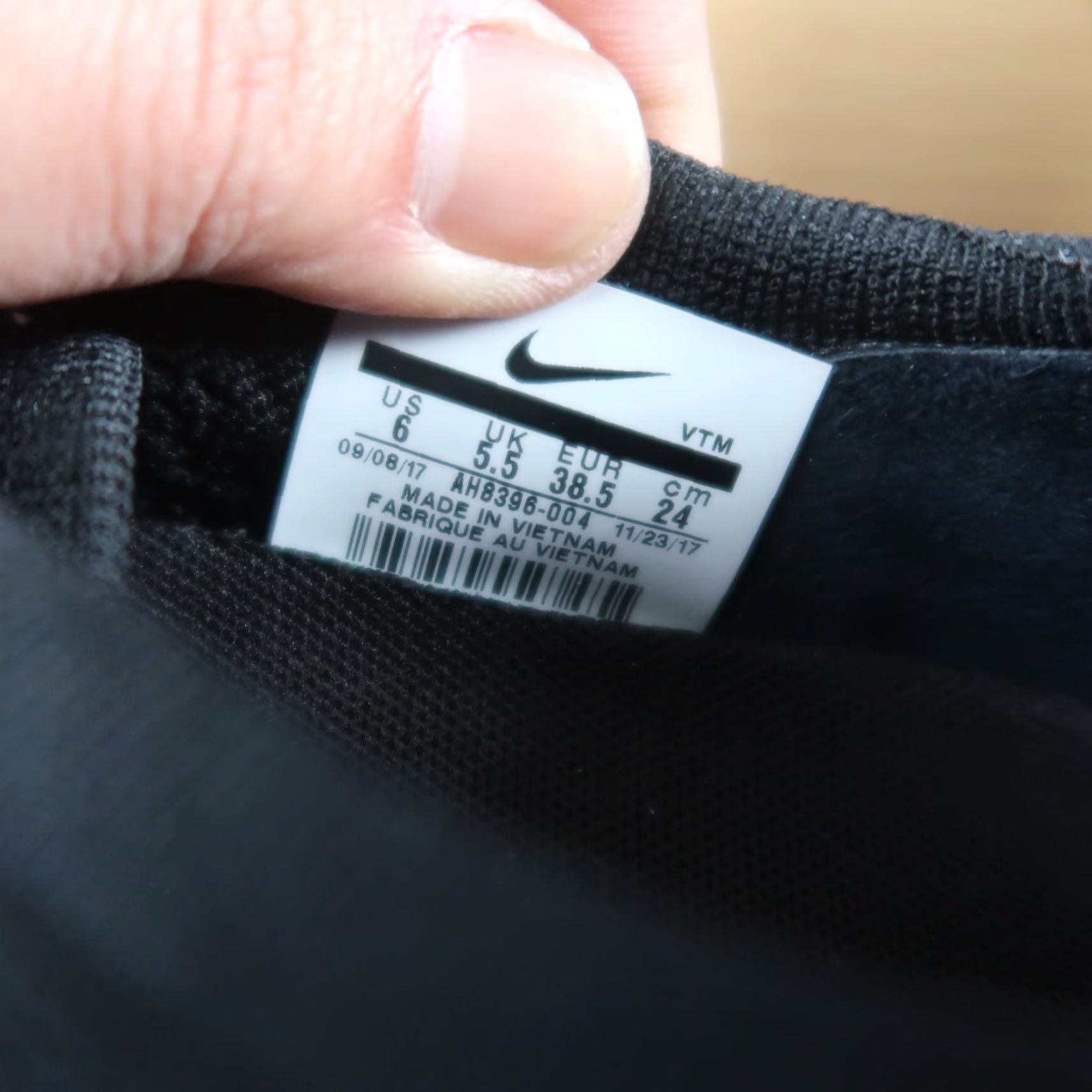 Nike Nike Air Flyknit Trainer 2017 Black Anthracite AH8396-004 Women Shoe US 6 Nike Flyknit Trainer+ Sneaker Casual Activewear Running Womens Size US 5.5 / IT 35.5 - 6 Thumbnail
