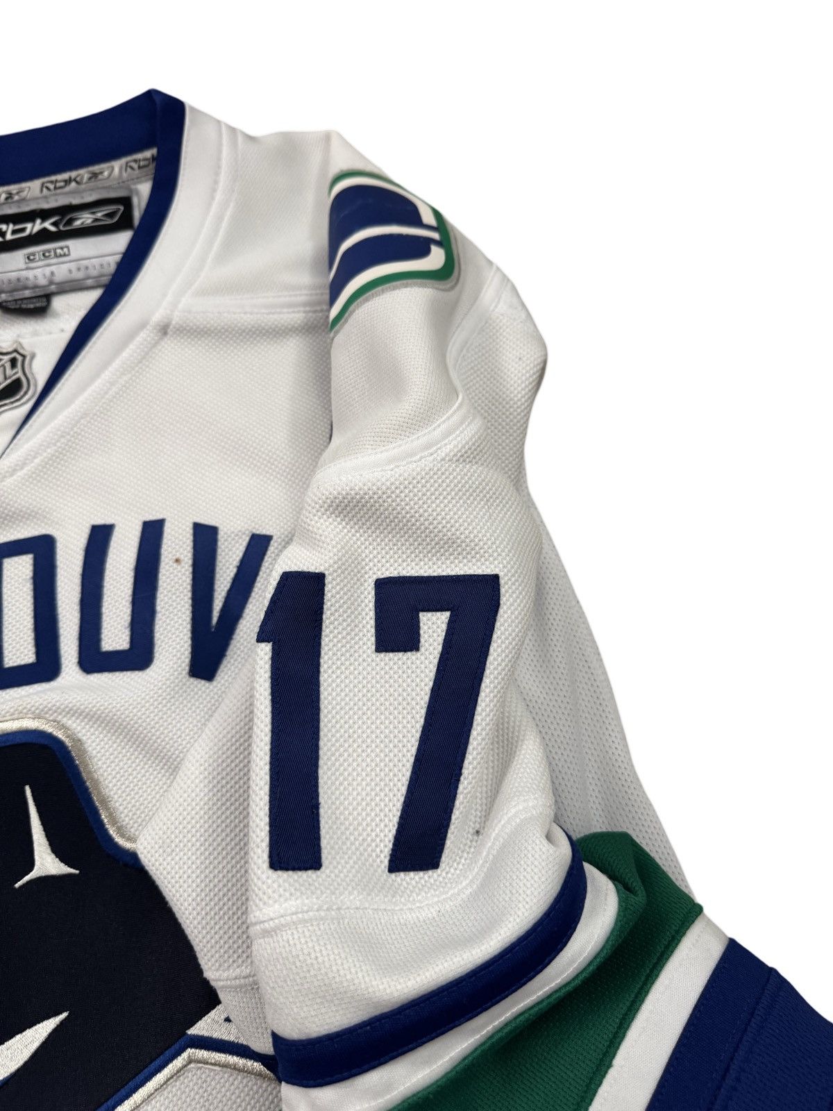 NHL × Reebok × Vintage 2010 NHL Vancouver Canucks Ryan Kesler #17 Jersey/NHL Jersey Size US M / EU 48-50 / 2 - 13 Thumbnail