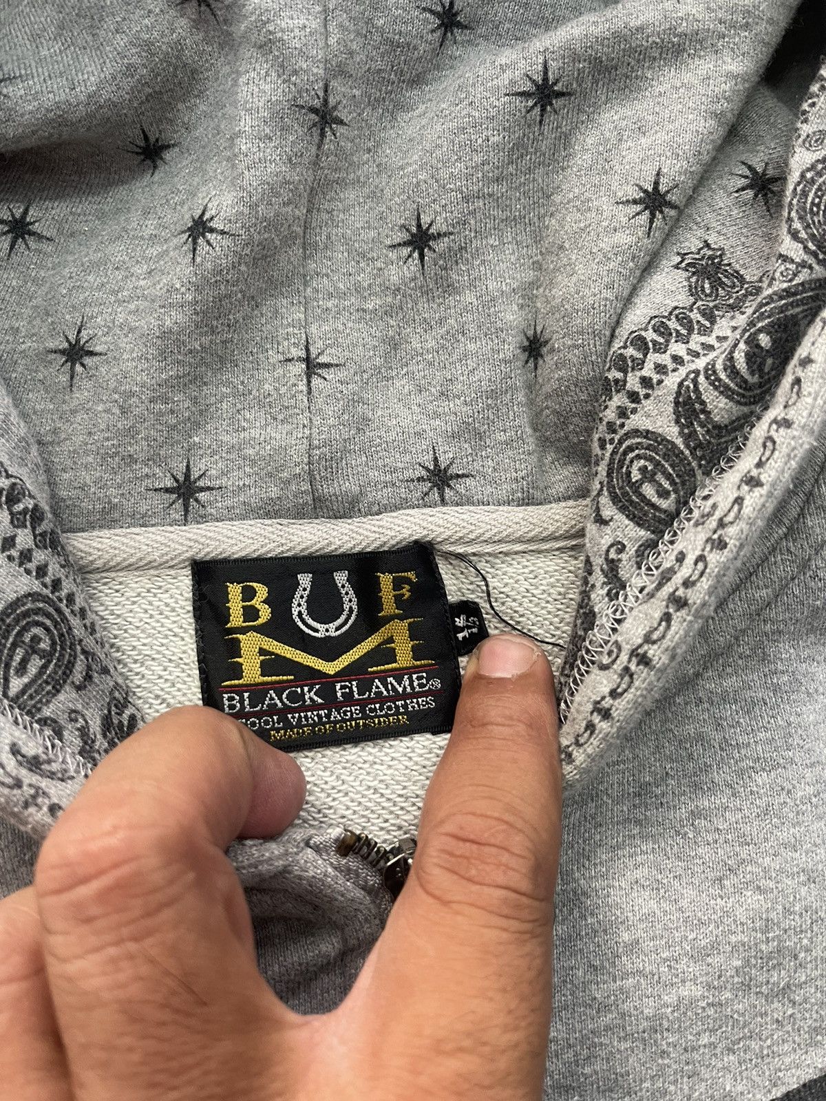 Japanese Brand × Vintage VINTAGE BLACK FLAME SKULLS ZIPPER UP VERY RARE Size US S / EU 44-46 / 1 - 7 Thumbnail