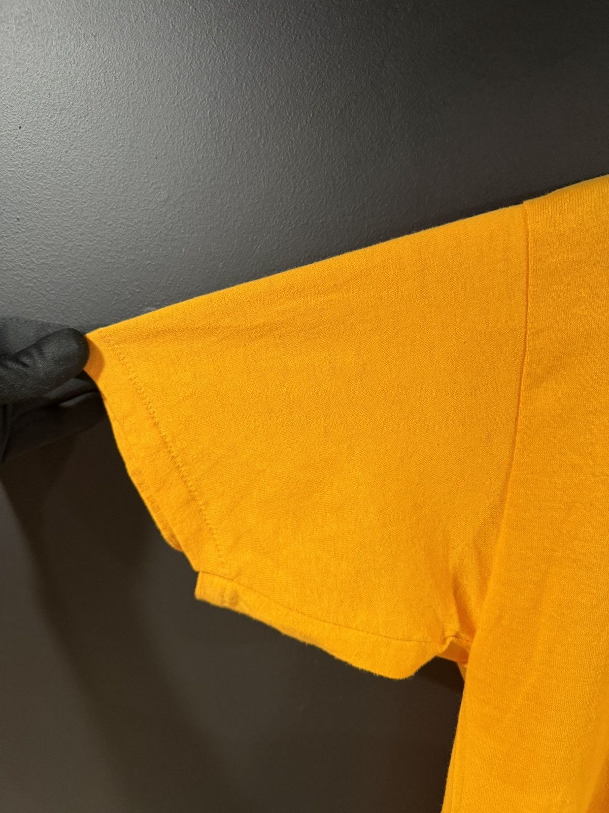 Vintage 1980s Vintage Yellow Blank Single Stitch Grunge Tee L Size US L / EU 52-54 / 3 - 4 Thumbnail
