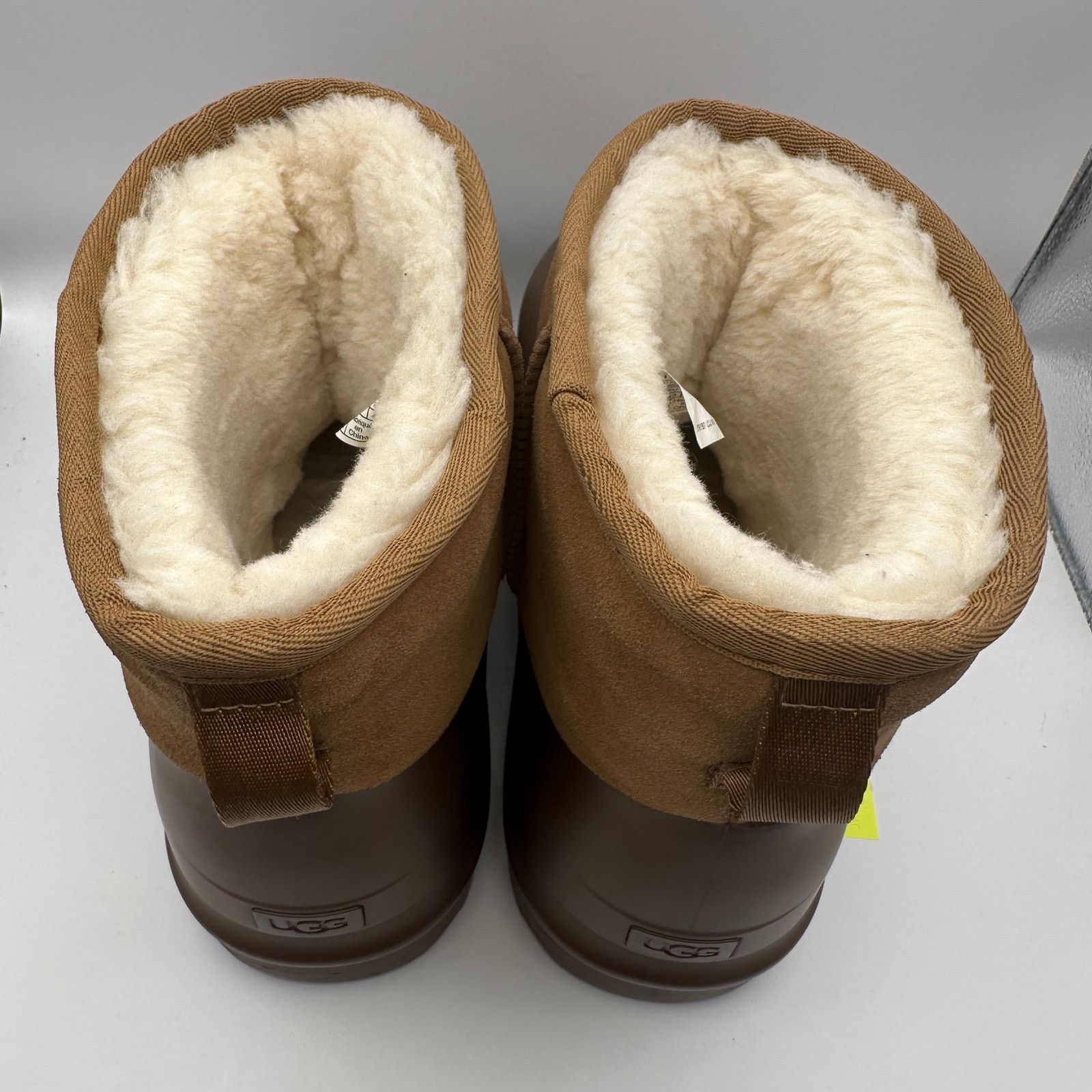Ugg UGG Men's 10 Women's 11 CLASSIC MINI PUMPED MOLDED CHESTNUT Size US 11 / IT 41 - 4 Thumbnail