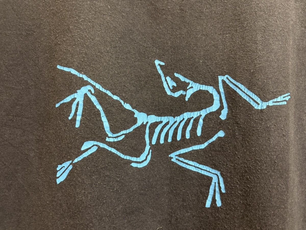 Arc'teryx Vintage 90s Arcteryx Big Logo T-Shirt Gorpcore Streetwear Size US S / EU 44-46 / 1 - 6 Thumbnail
