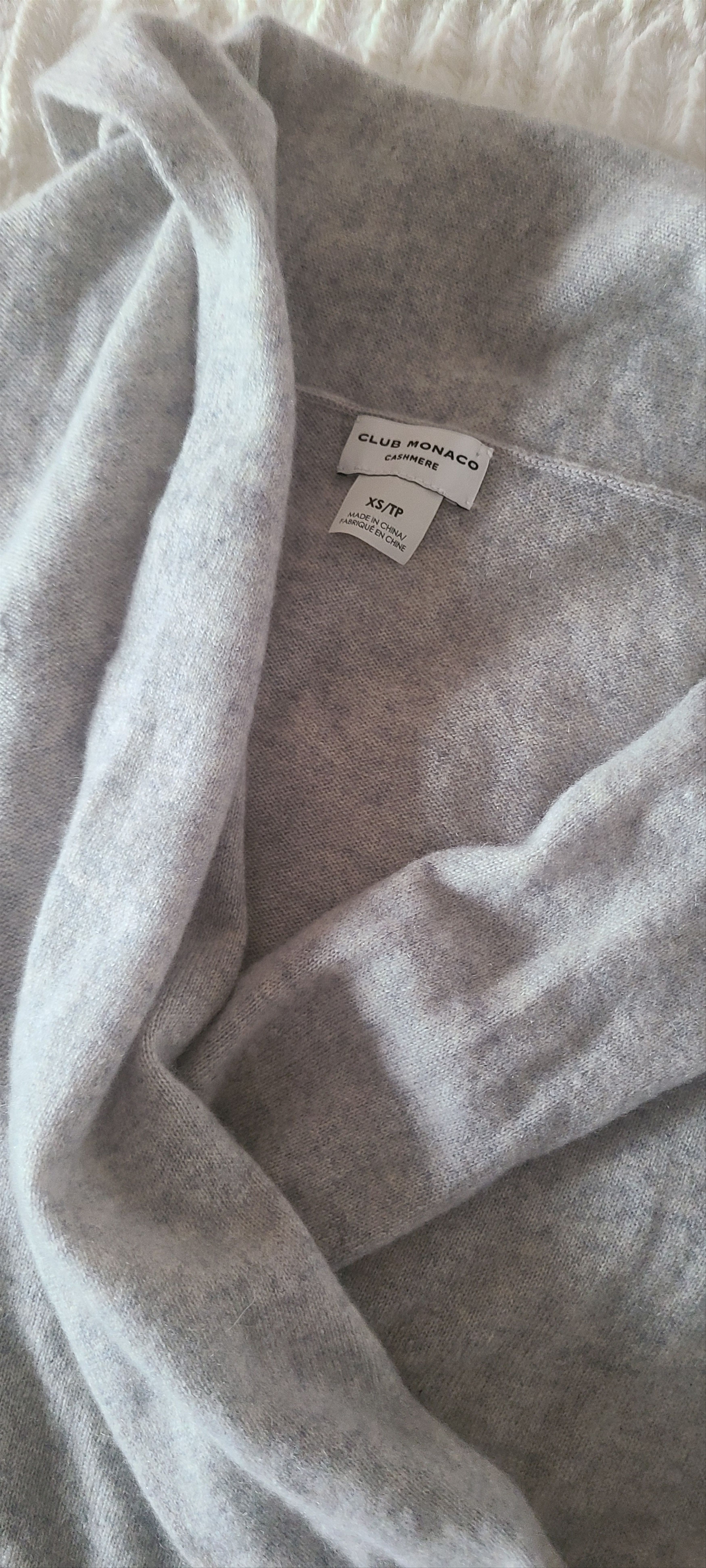 Club Monaco Club Monaco 100% Cashmere Sweater Luxury Minimalist Size XS / US 0-2 / IT 36-38 - 3 Thumbnail