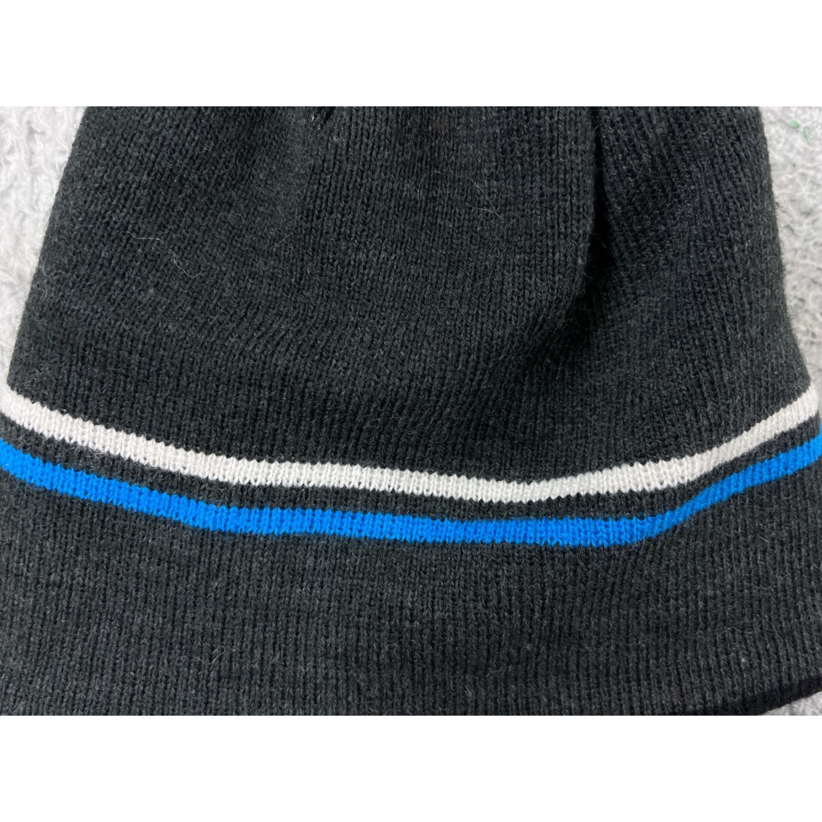 Vintage Gerry Beanie Toque Adult One Size Gray Knit Acrylic Blend Outdoors Ski Snow Beanie Hat Mens Womens Unisex Adults Knit Pattern Striped Winter Style Size ONE SIZE - 2 Thumbnail
