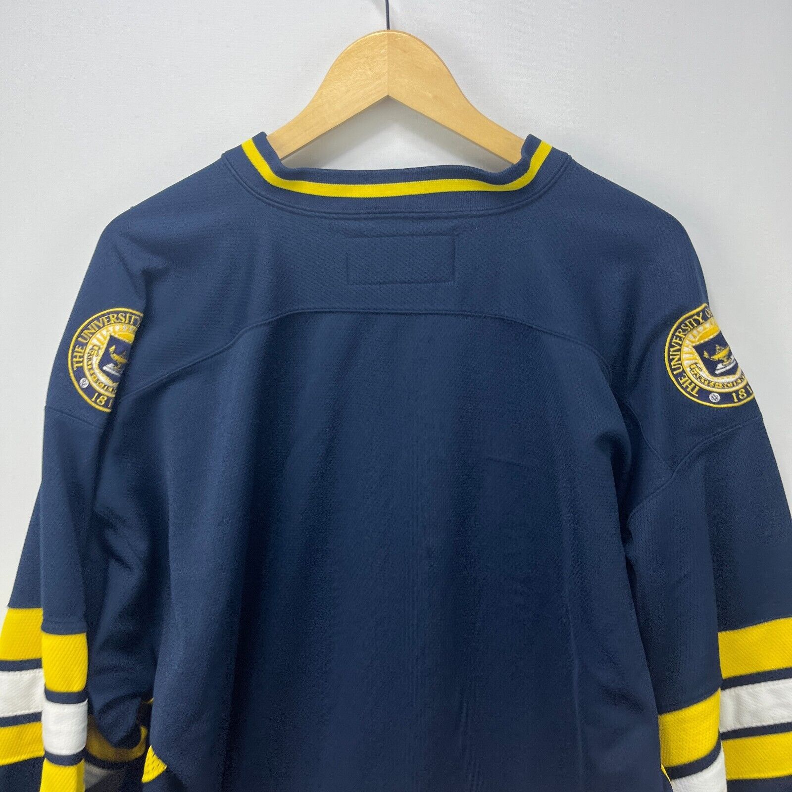 Nike × Vintage Vintage 90s Nike Swoosh Michigan Wolverines University XL Size US XL / EU 56 / 4 - 14 Thumbnail