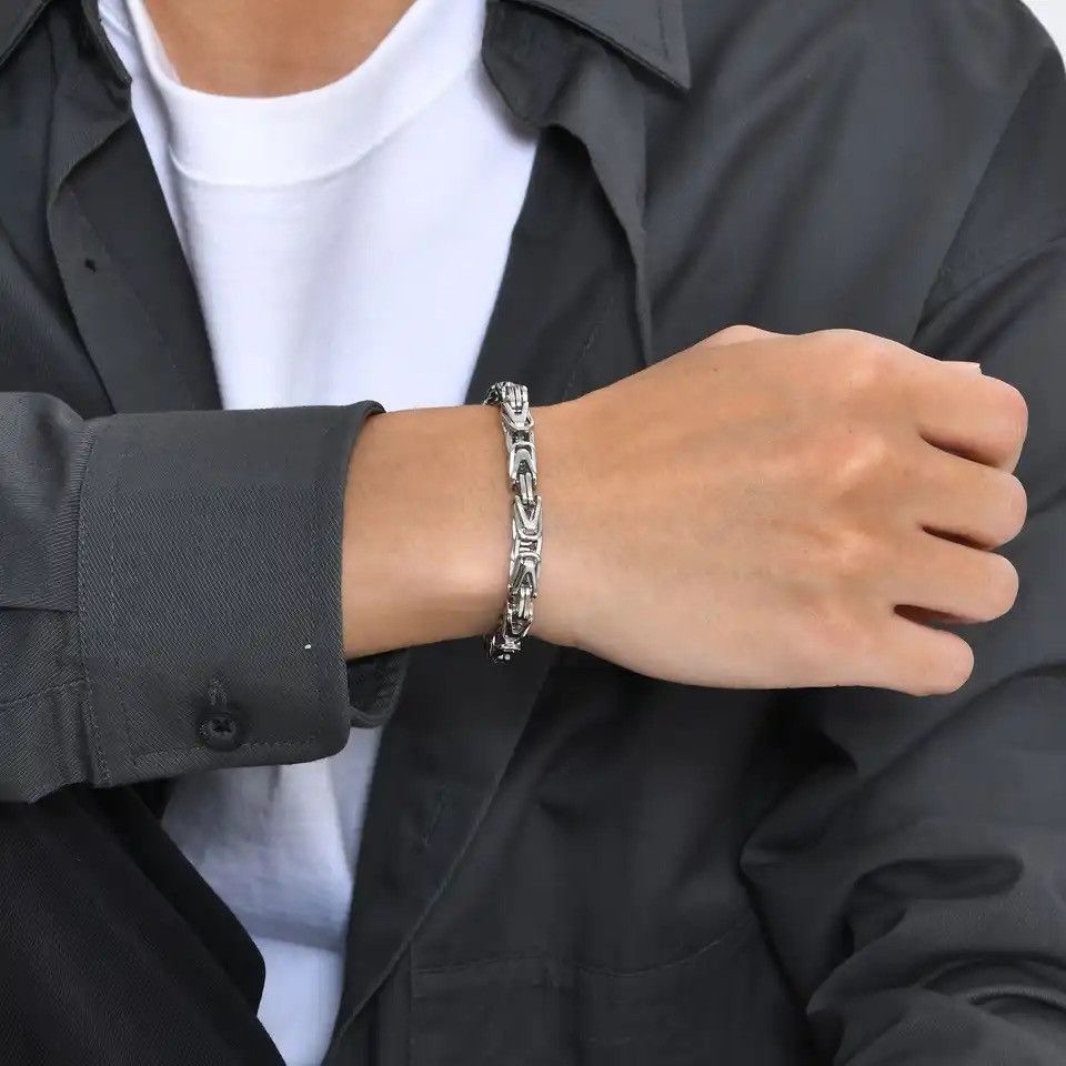 Jewelry × Vintage Stylish V Shape Bracelets Waterproof Chain Wrist Bracelets Size ONE SIZE - 5 Thumbnail