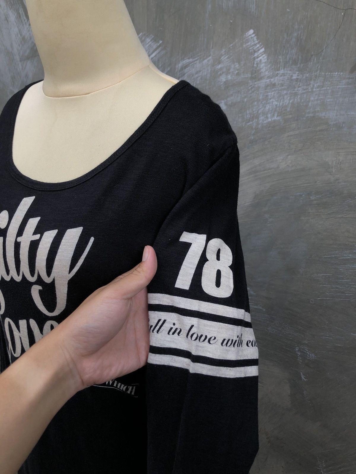 Japanese Brand × Le Grande Bleu (L.G.B.) Y2K💥 Under Wraps Guilty Lovers Longsleeve Size L / US 10 / IT 46 - 3 Thumbnail