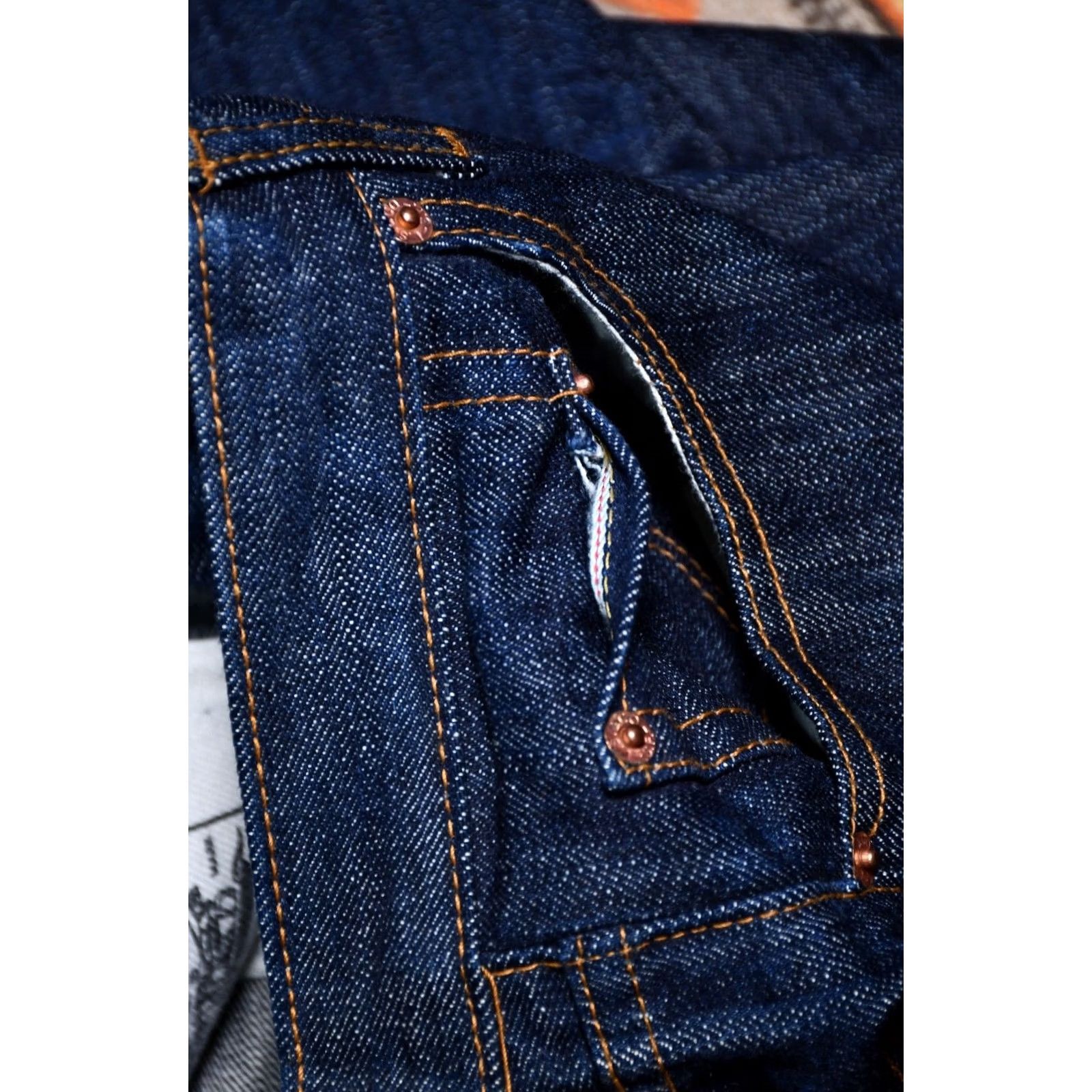 Levi's VINTAGE Levi's 501 Jeans Mens White/Blue Denim 5-Pocket Made USA W36 L34 Straight Big Waist 501 Size US 36 / EU 52 - 4 Thumbnail