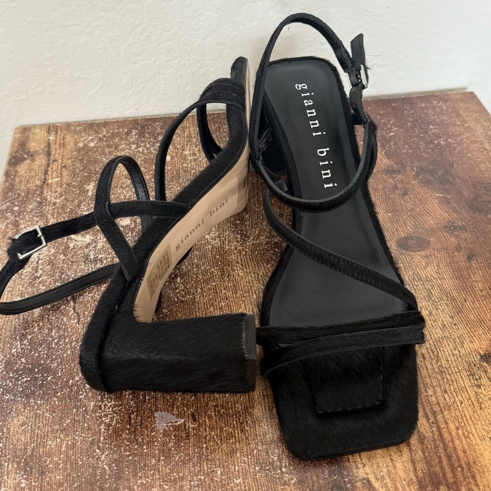 Gianni Valentino Gianni Bini Black Strappy Sandals dyed haircalf Size 8 Size US 8 / IT 38 - 3 Thumbnail