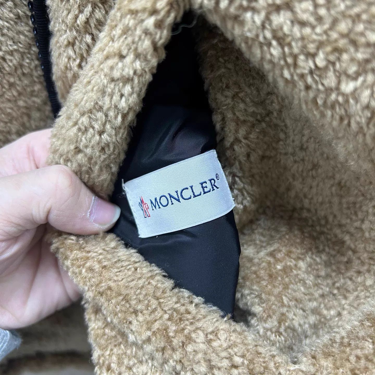 Moncler Moncler Maglia Camel Teddy Hooded Zip-Up Jacket S Size S / US 4 / IT 40 - 6 Thumbnail
