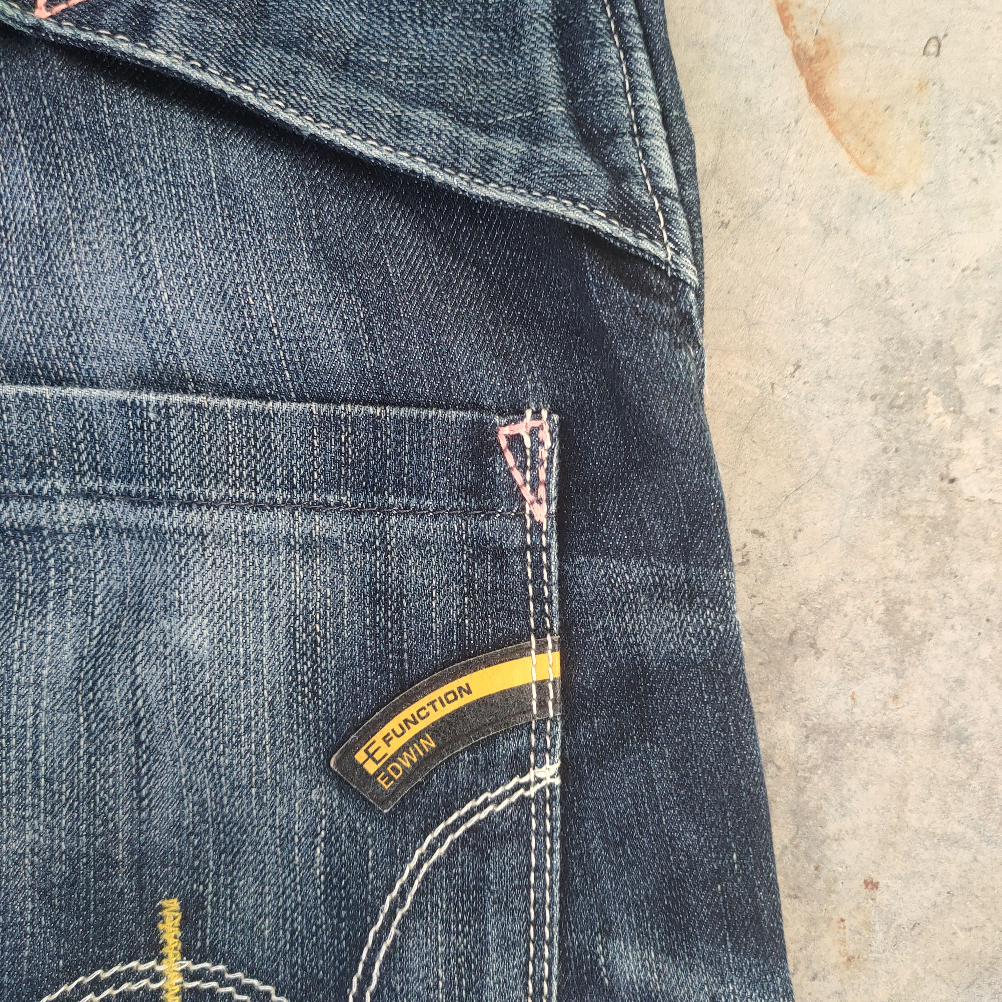 Edwin W32 VINTAGE EDWIN FADED DISTRESSED JEAN DENIM PANTS Size US 32 / EU 48 - 11 Thumbnail