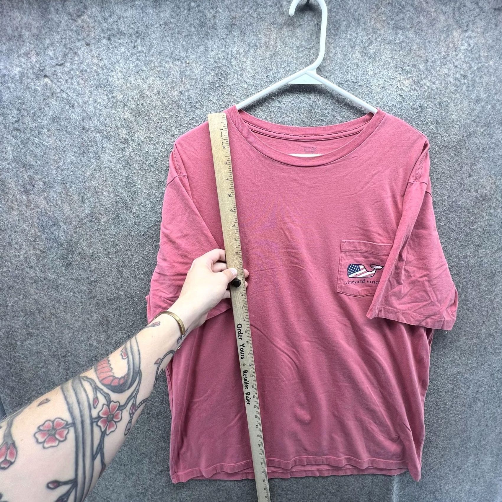 Vineyard Vines Vineyard Vines Shirt Mens L Pink American Flag Whale Pocket Tee Tagless Crew Neck Short Sleeve T-Shirt Size US L / EU 52-54 / 3 - 3 Thumbnail