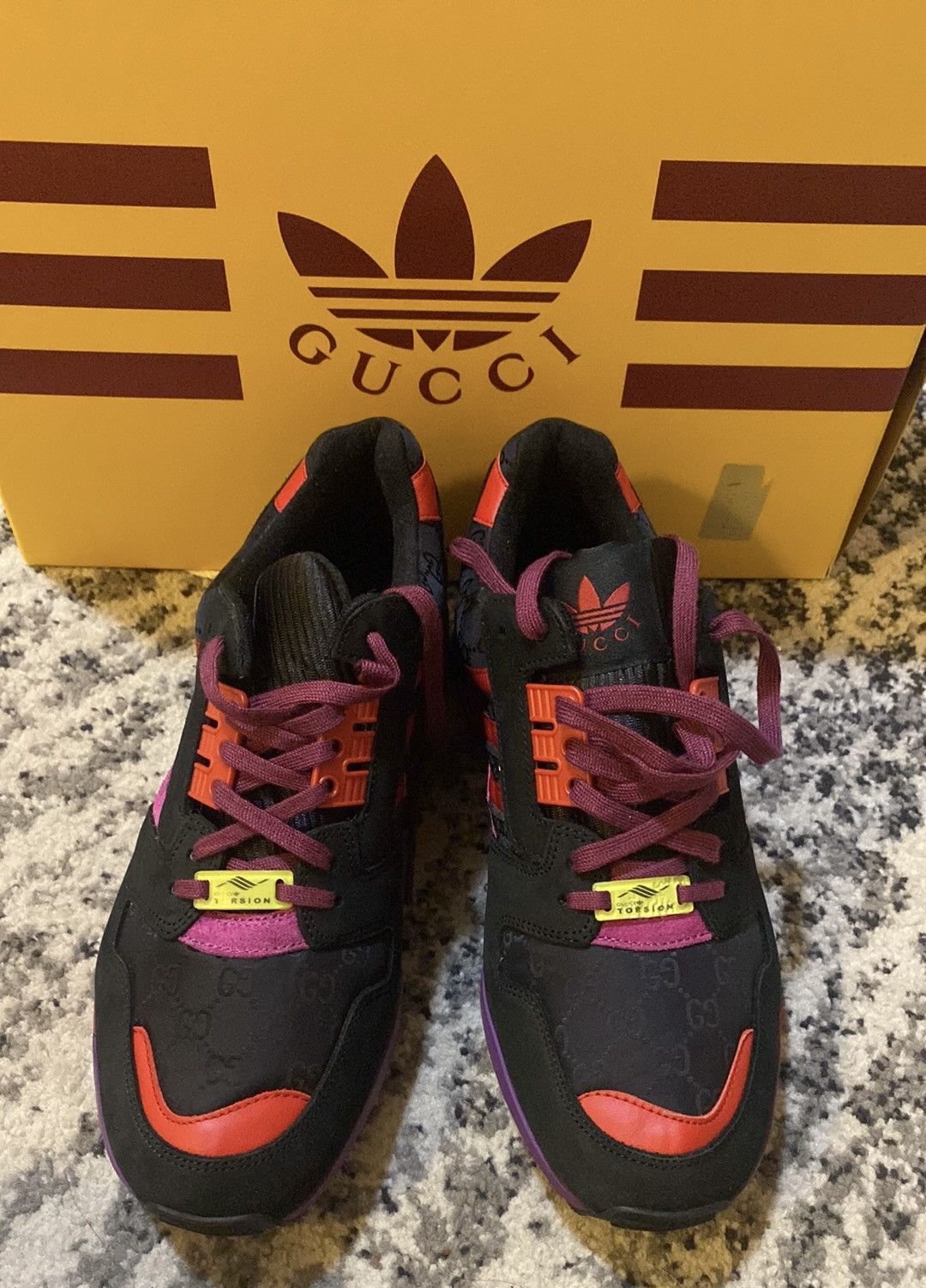 【愛　】 adidas ZX 8000 