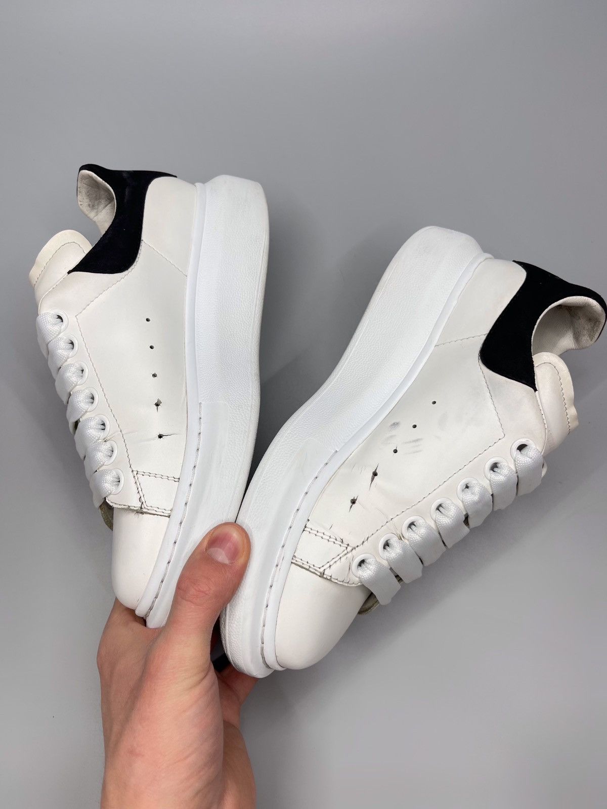 Alexander McQueen Alexander Mcqueen White Oversize Sneakers Size US 6 / IT 36 - 11 Thumbnail
