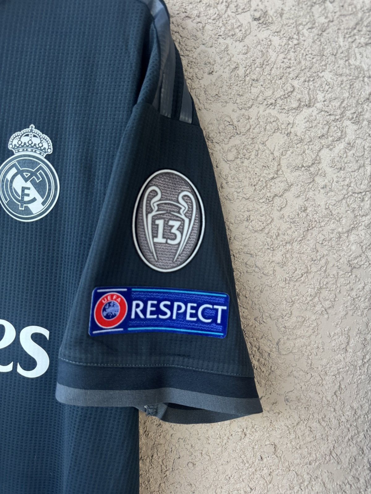 Adidas 2018 Real Madrid Away Climachill Benzema Size L Jersey Size US L / EU 52-54 / 3 - 4 Thumbnail