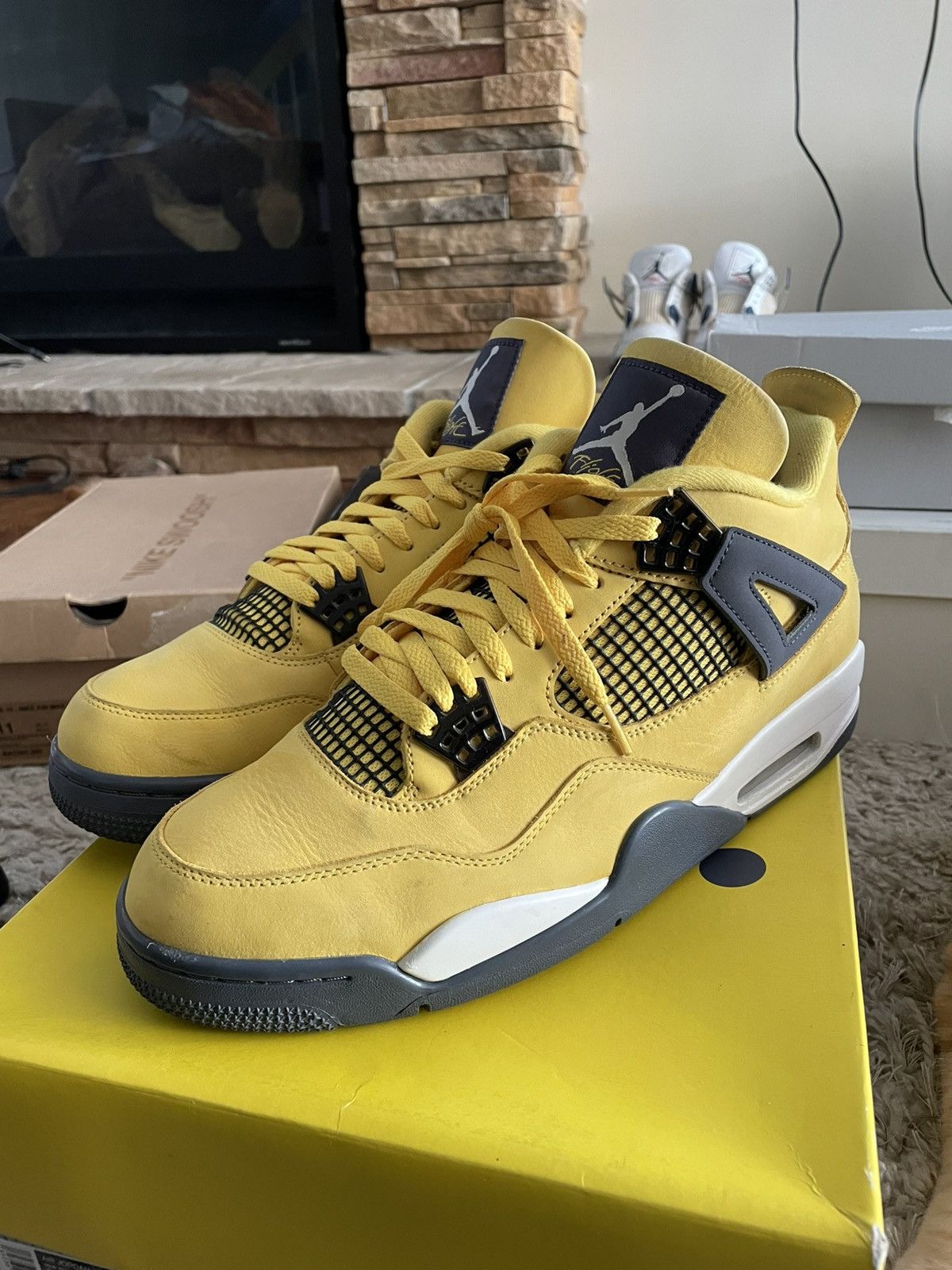 Jordan Brand Jordan 4 Lightning Size US 12 / EU 45 - 1 Thumbnail