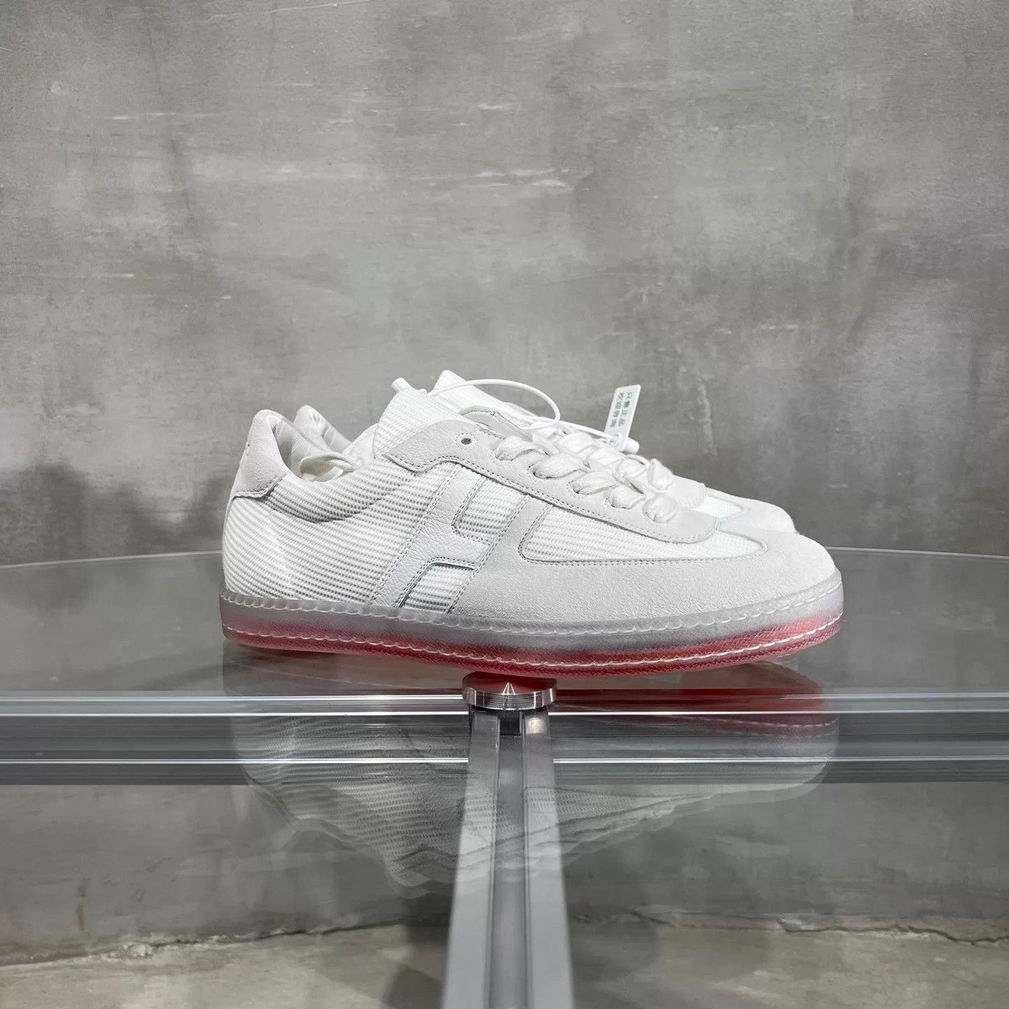 Hermes HERMES Boomerang White Decon Sneaker 40.5 New in Box Size US 7.5 / EU 40-41 - 2 Thumbnail