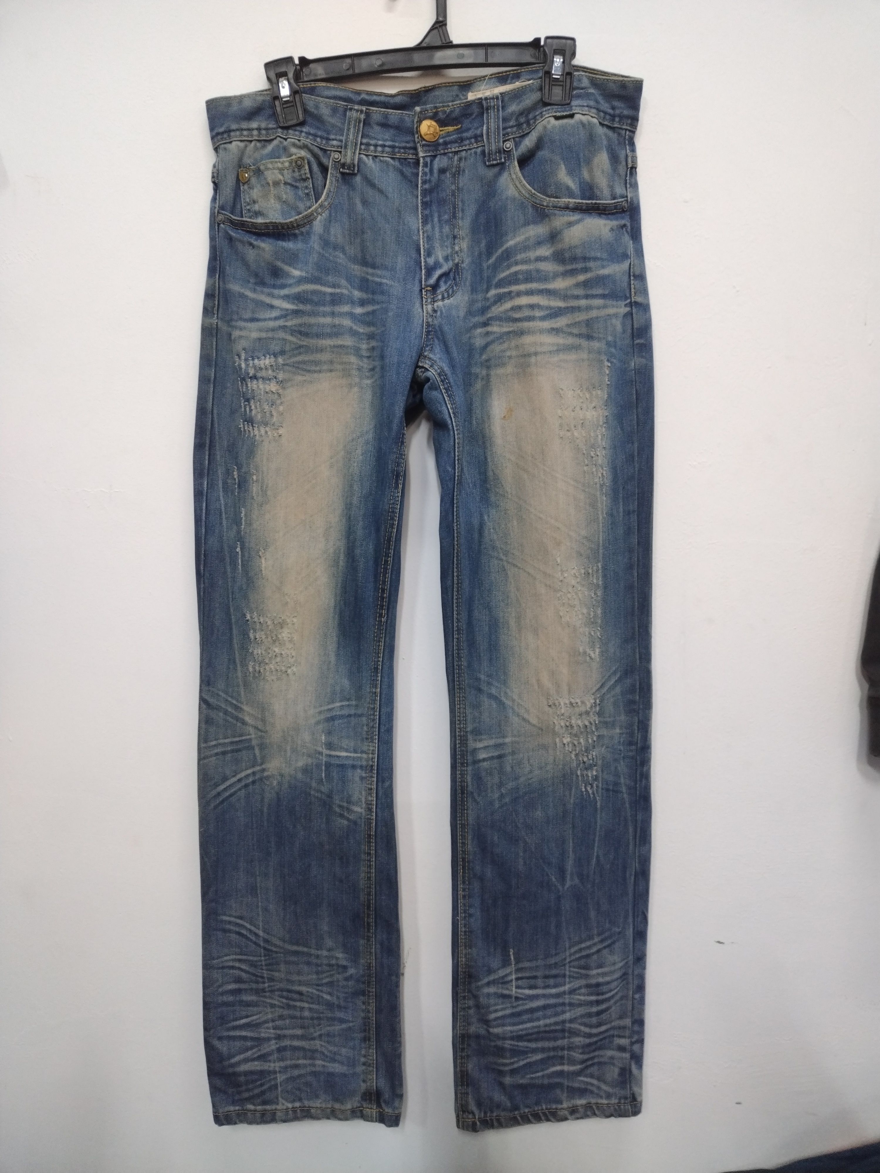 Marvelous patina & Distressed Design A.V.H jeans