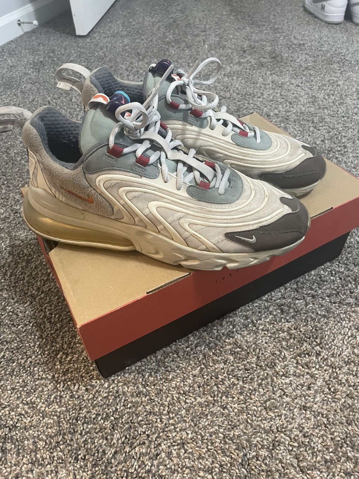 Nike × Travis Scott Nike Travis Scott x Air Max 270 Cactus Trails Size US 11 / EU 44 - 1 Thumbnail
