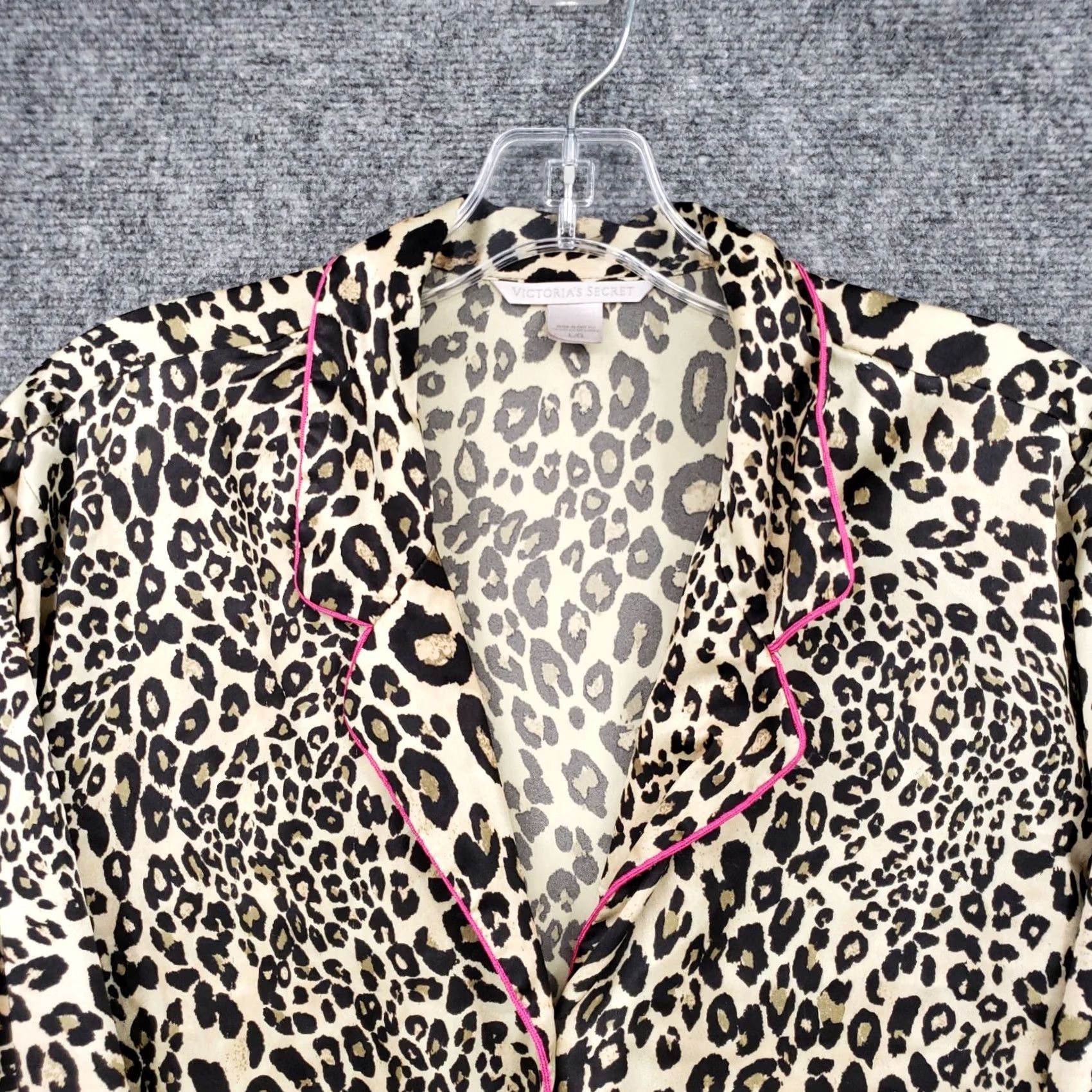 Victoria's Secret Victoria's Secret Pajama Top Womens L Beige Animal Print Lounge Sleepwear Size L / US 10 / IT 46 - 5 Thumbnail