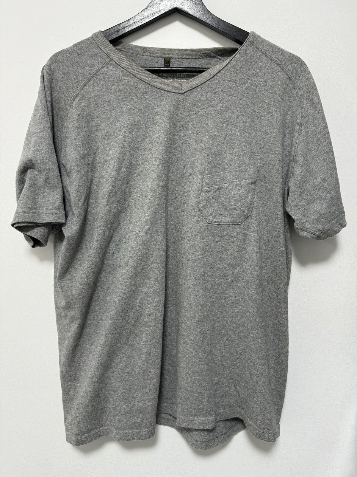 Nigel Cabourn V-neck Tshirt Size US L / EU 52-54 / 3 - 1 Thumbnail