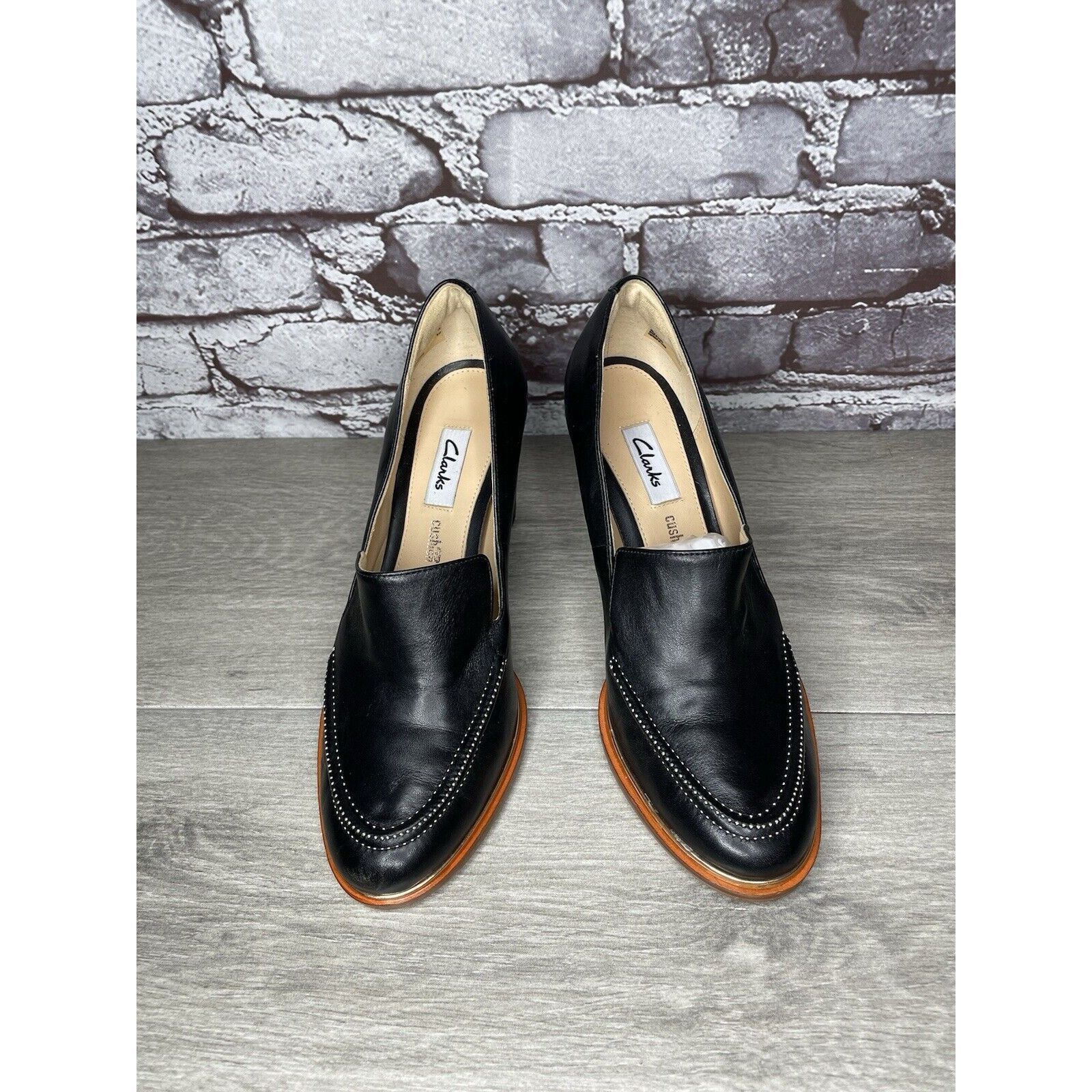 Clarks Clarks Plus Cushion Black Leather Almond High Heeled Shoes W Size US 7.5 / IT 37.5 - 16 Thumbnail