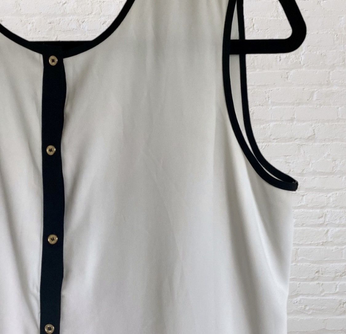 Calvin Klein CALVIN KLEIN SLEEVELESS PLEATED BUTTON UP BLOUSE TOP SZ L Size L / US 10 / IT 46 - 3 Thumbnail