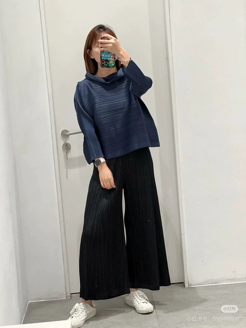 Issey Miyake Issey Miyake Long sleeves with a horizontal spring collar Size L / US 10 / IT 46 - 8 Thumbnail