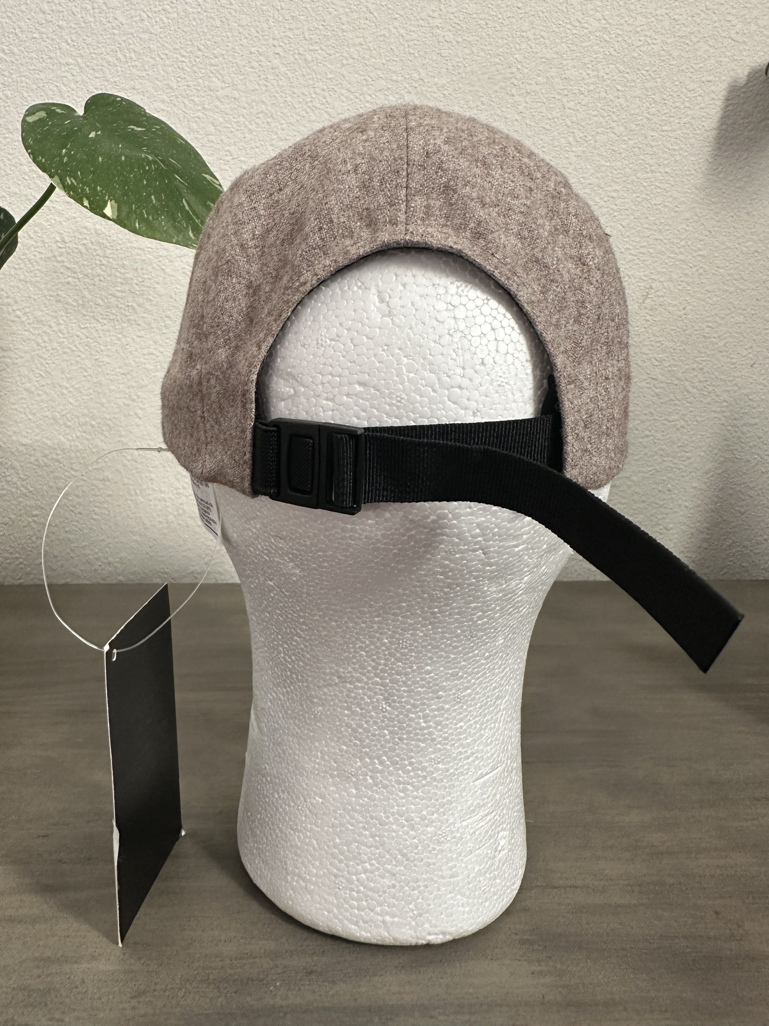 Arc'teryx Arcteryx 5 panel wool hat adjustable ones size tan cream Size ONE SIZE - 3 Thumbnail