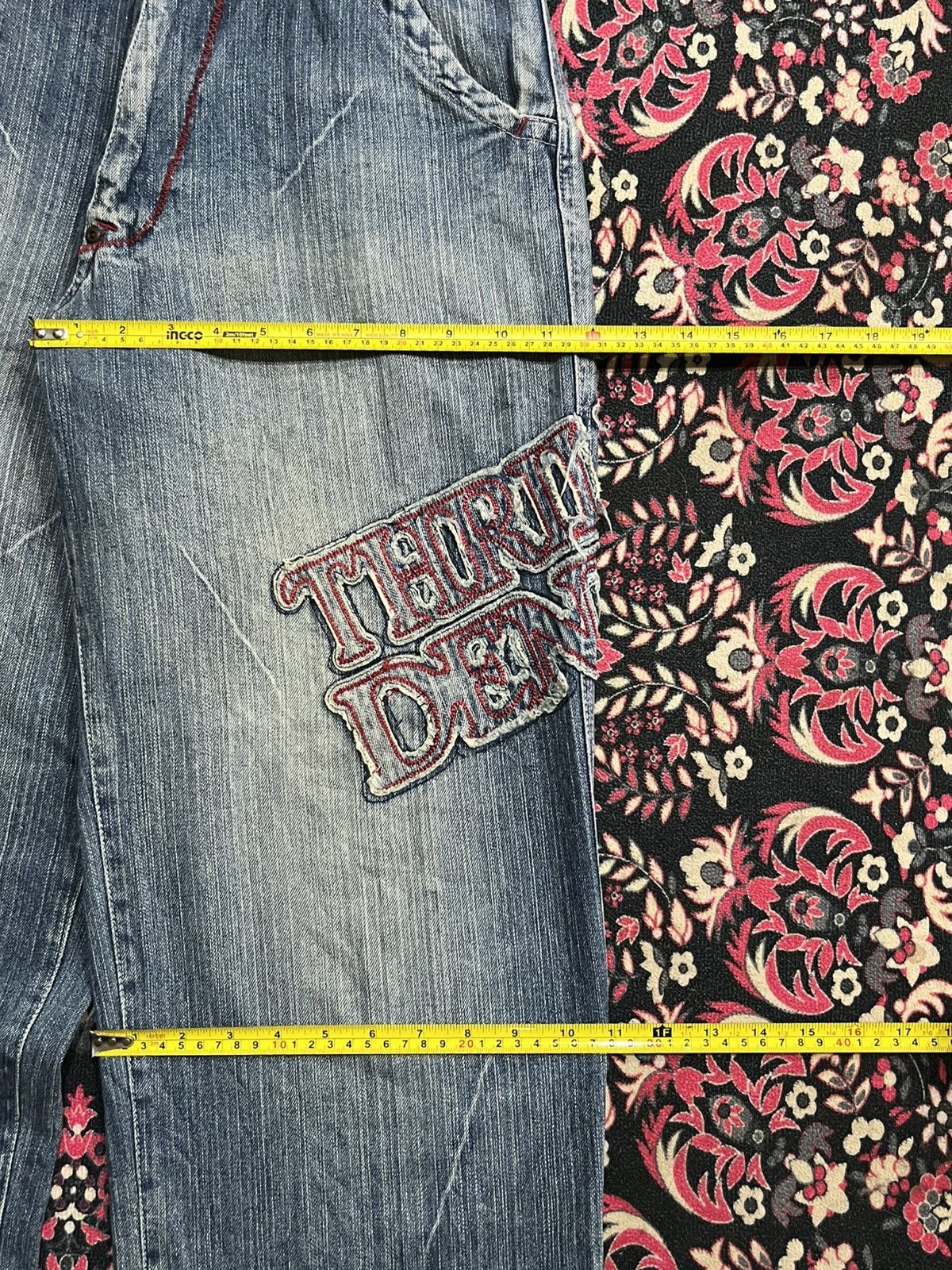 JNCO Thriller Denim Embossed Slogan High Rise Loose Baggy Jeans Size US 30 / EU 46 - 16 Thumbnail
