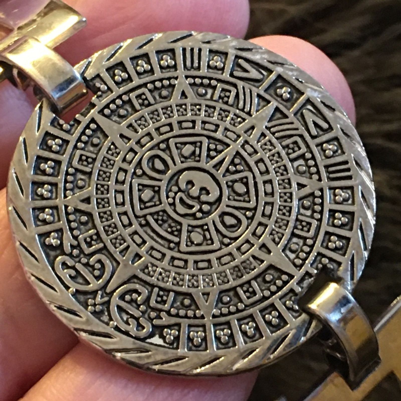 Vintage Vintage Mexican Silver Aztec chunky link bracelet Size ONE SIZE - 7 Thumbnail