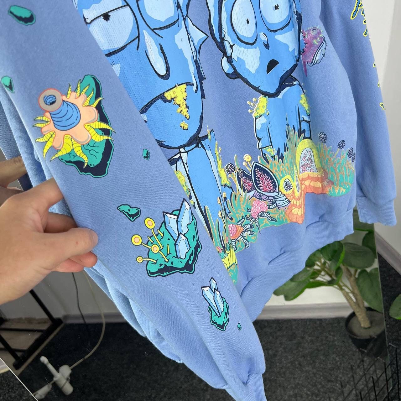 Cartoon Network Rick And Morty Psychedelic Alice In Wonderland Hoodie Y2k Size US M / EU 48-50 / 2 - 7 Thumbnail