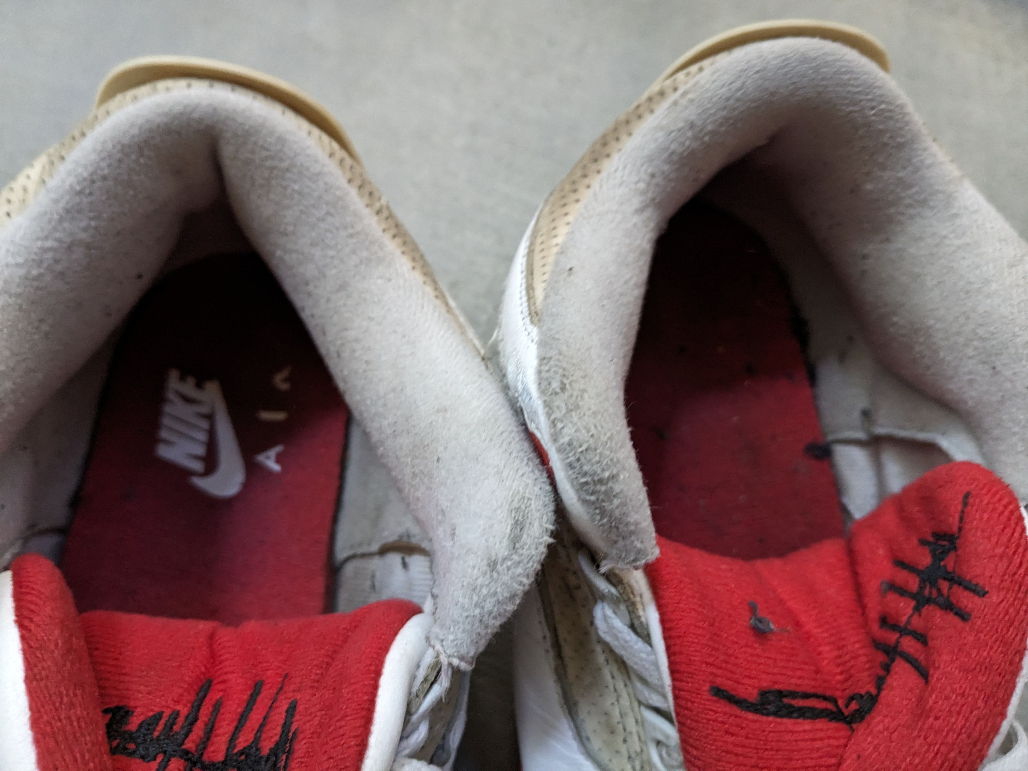Jordan Brand Nike Jordan 3 Retro Tinker Air Max 1 Red White CJ0939-100 Size US 10 / EU 43 - 8 Thumbnail