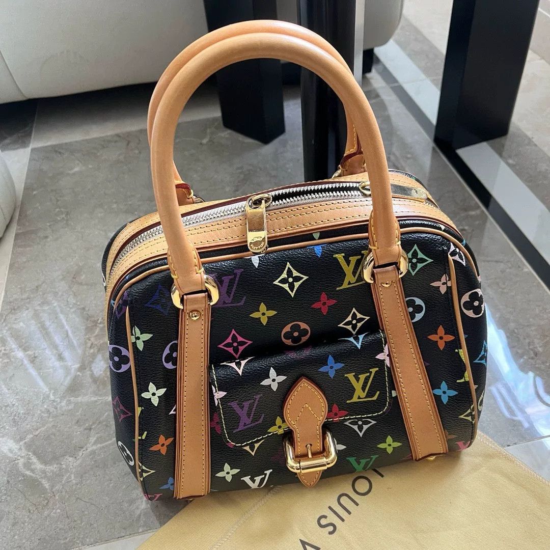 Louis Vuitton Pre-loved Bag Very good condition Size ONE SIZE - 1 Thumbnail
