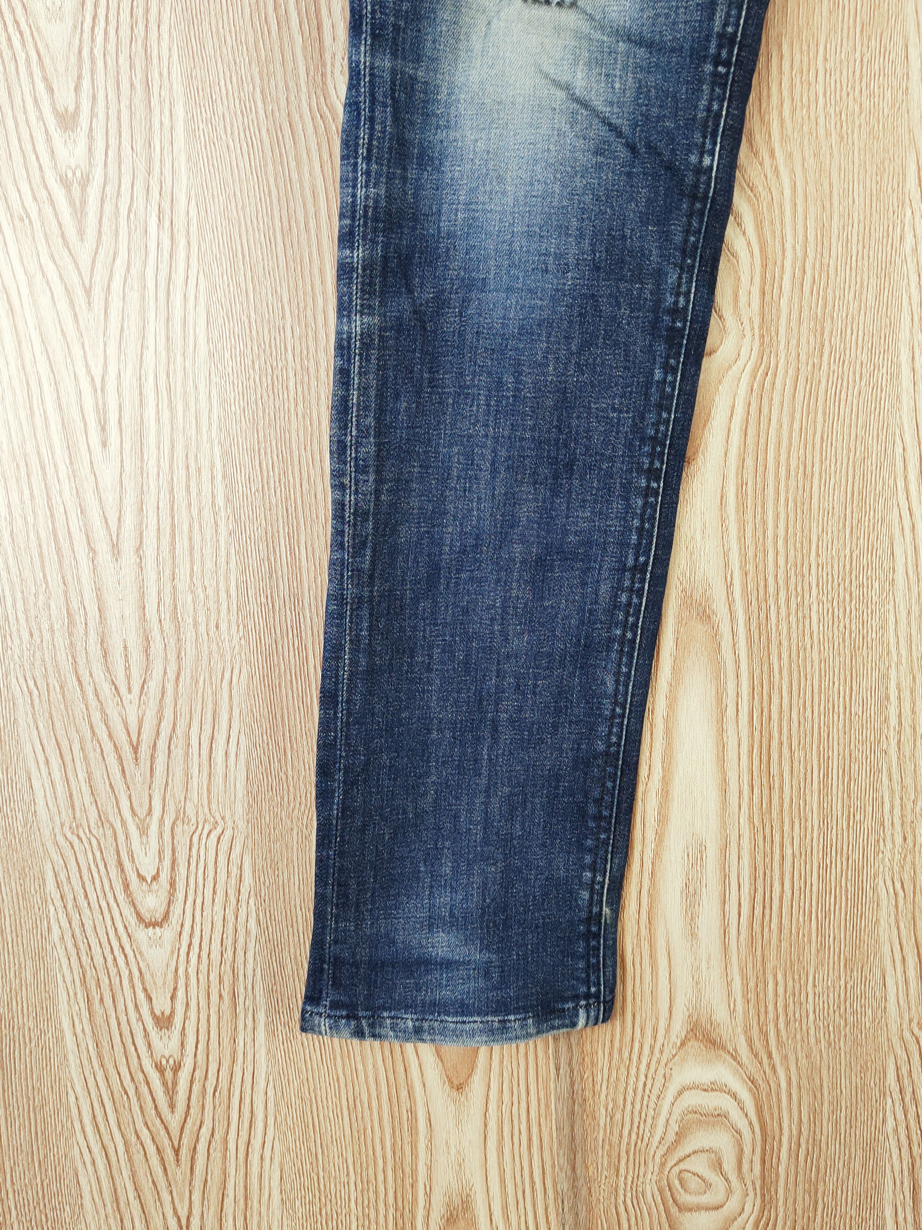 Edwin Edwin Dark Blue Distressed Ripped Jeans #W796 Size US 29 - 4 Thumbnail