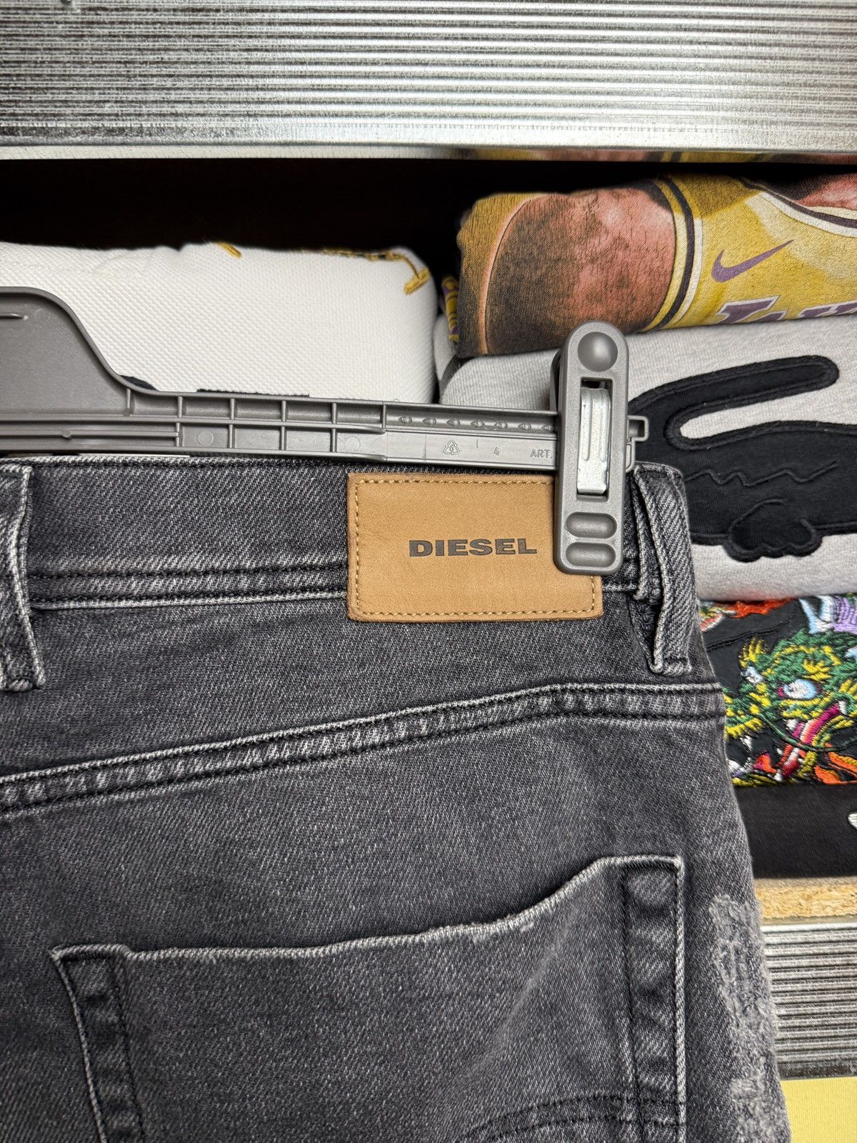 Diesel Diesel Distress Tepphar Slim Carrot Fit Denim Jeans Size US 32 / EU 48 - 8 Thumbnail