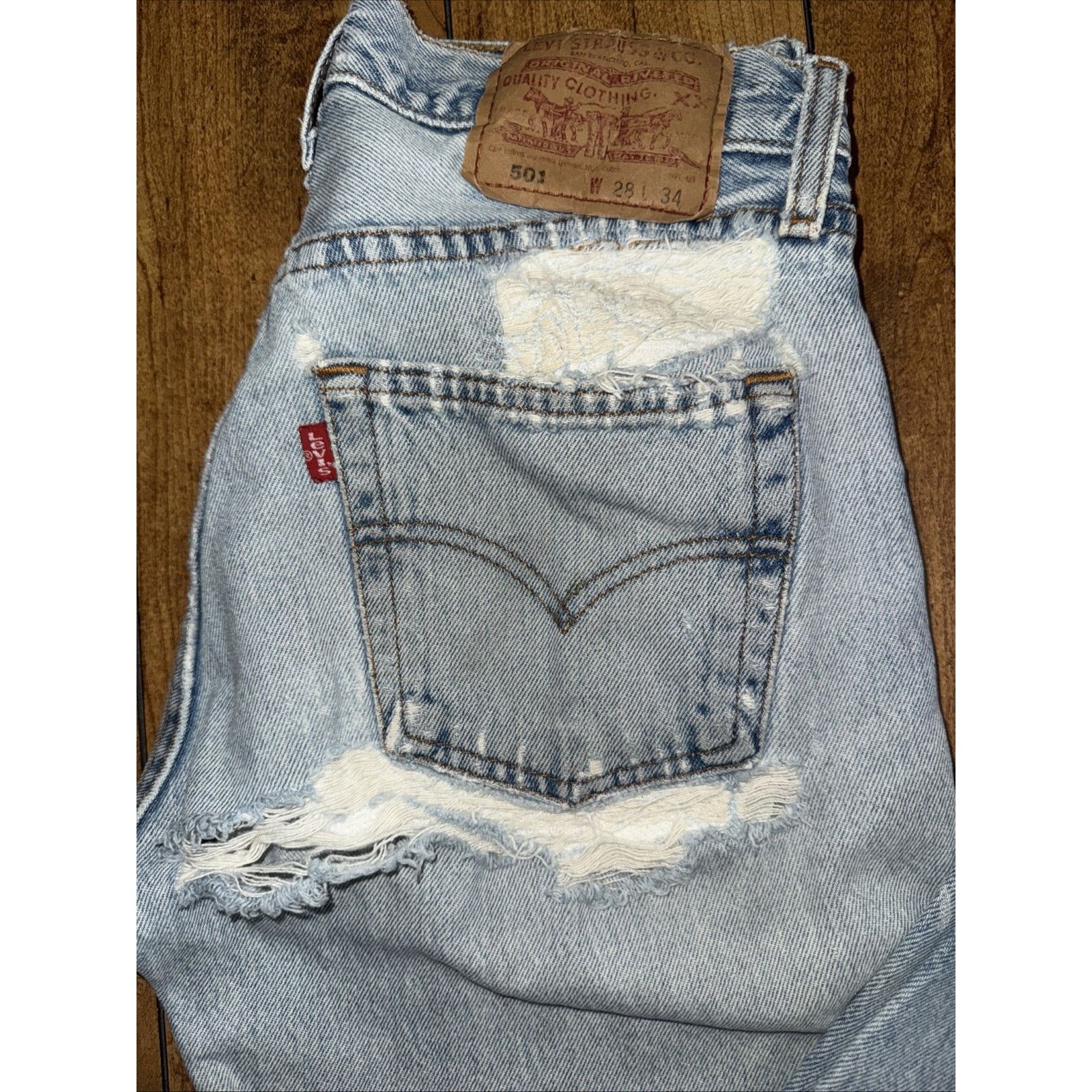 Levi's × Vintage Levi’s 501 26x32 Distressed Light Wash Jeans Embroidery Y2K Size US 26 / EU 42 - 2 Thumbnail