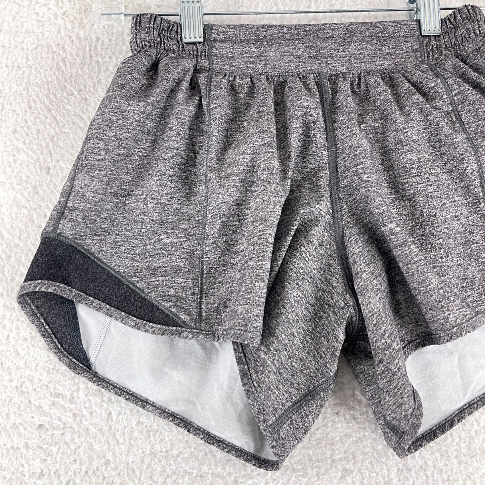 Lululemon Lululemon Hotty Hot Short II Womens 4 Tall Gray Elastic Waist Running Gym Shirt Size 27" / US 4 / IT 40 - 2 Thumbnail