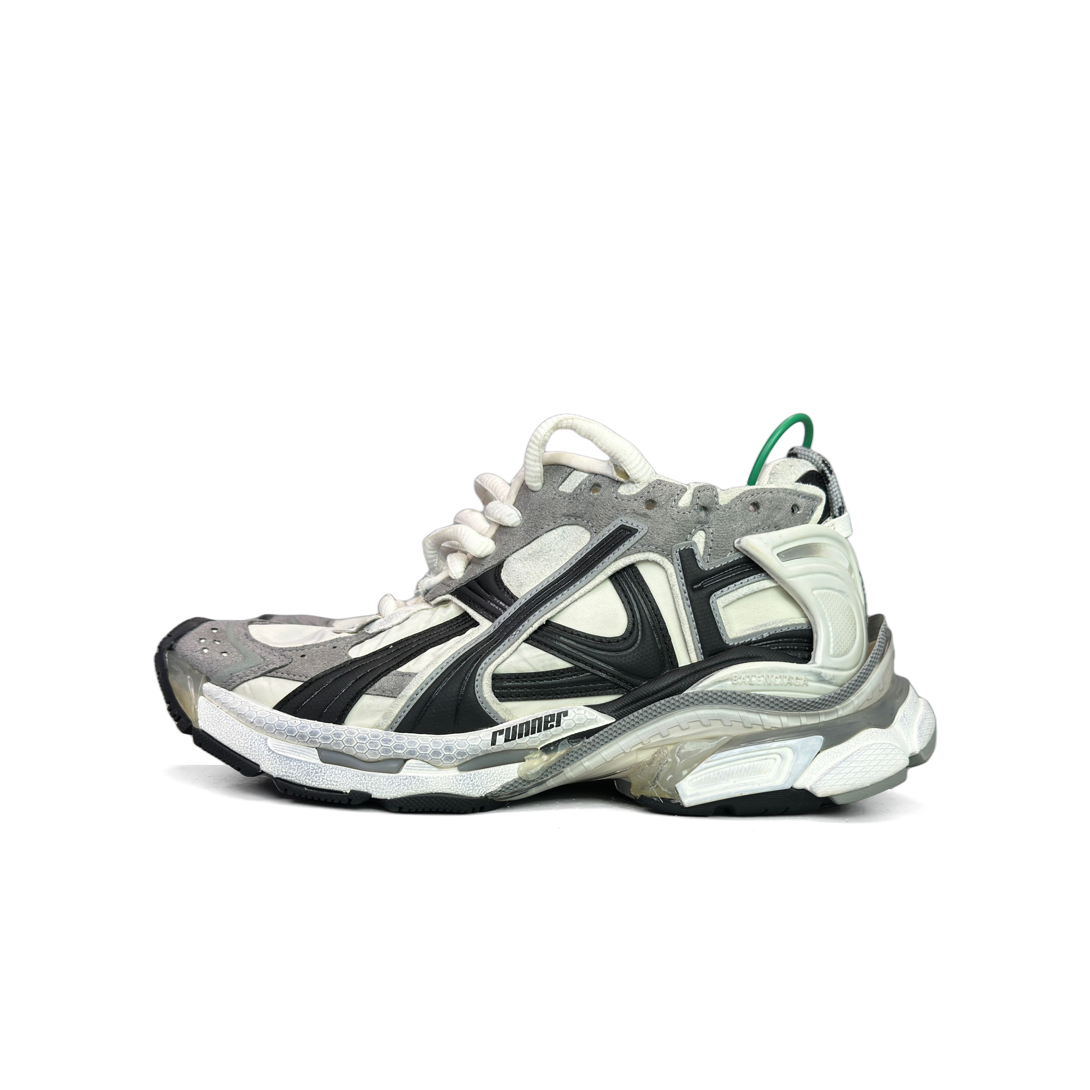 Balenciaga Balenciaga Runner Sneakers Size 39 Size US 9 / IT 39 - 1 Thumbnail