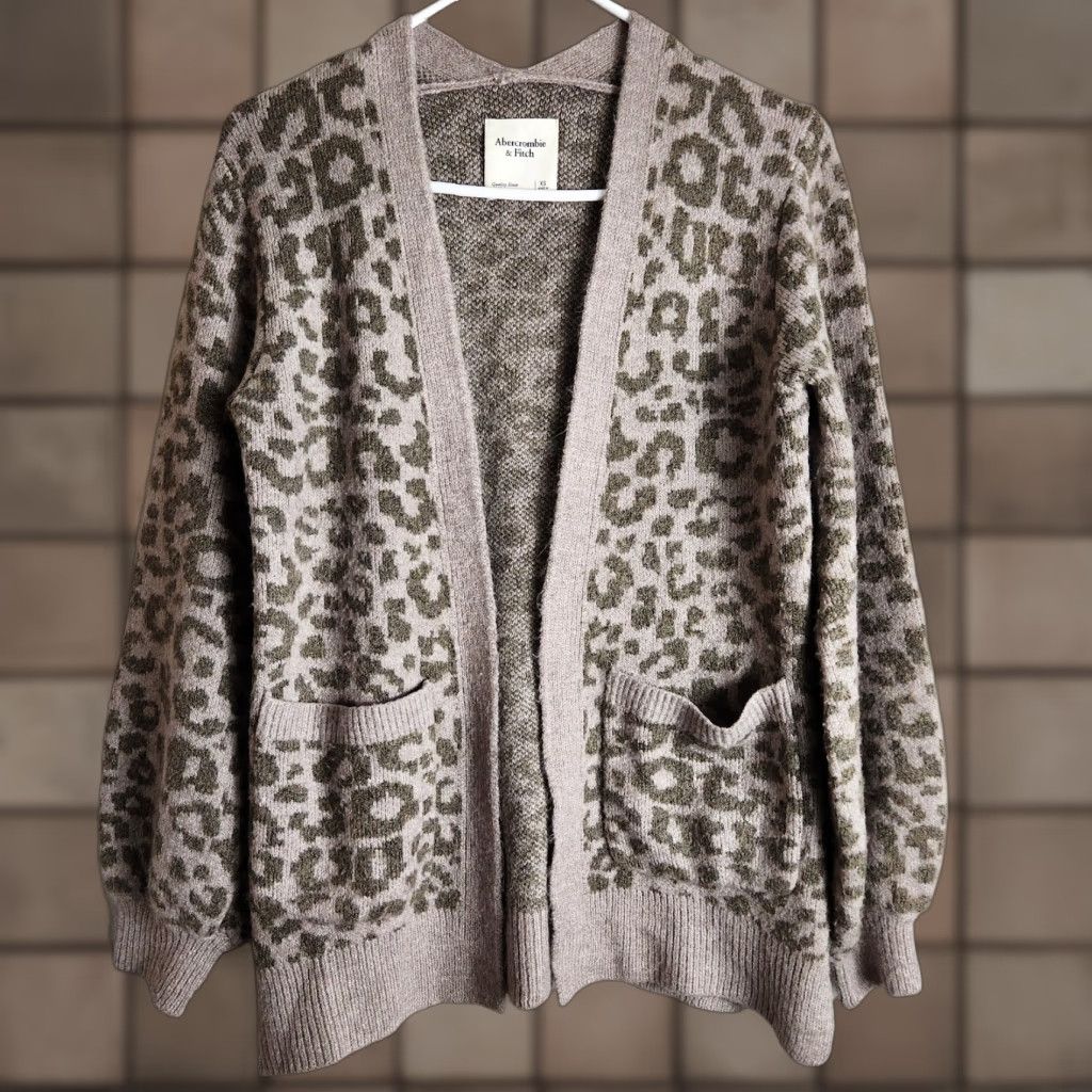 Abercrombie & Fitch Abercrombie & Fitch Womens Taupe Leopard Open Front Cardigan Sweater XS Lounge Cardigan Open Front Womens Leopard Knit Sale Size XS / US 0-2 / IT 36-38 - 1 Thumbnail