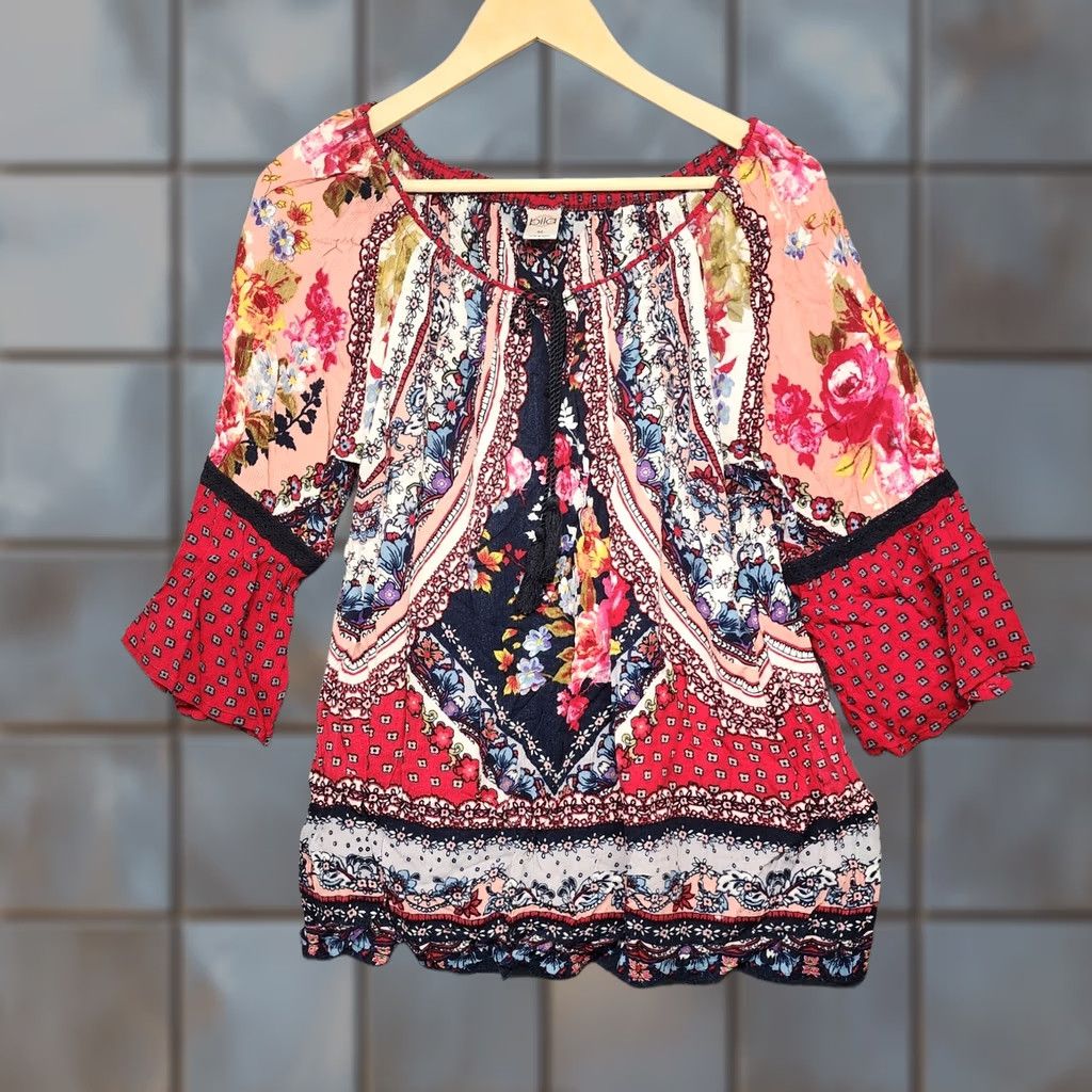Bell Bila top Womens Medium Tassel Red Floral Boho Flowy 3/4 Bell Sleeve Peasant Shirt Size M / US 6-8 / IT 42-44 - 1 Thumbnail
