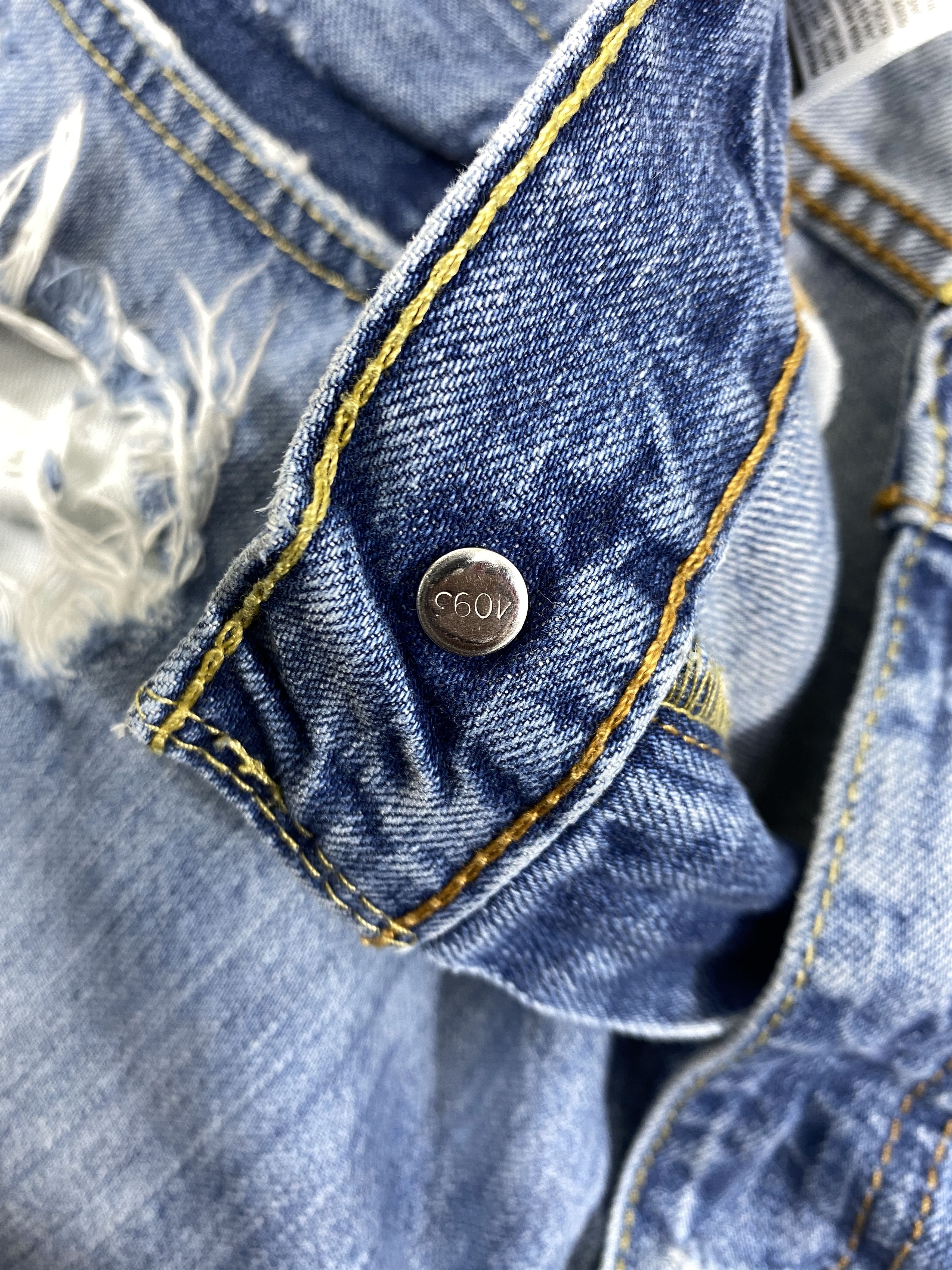 Levi's Distressed Blue Vintage Levi's 514 35x32 Denim -SJ133 Size US 35 - 7 Thumbnail