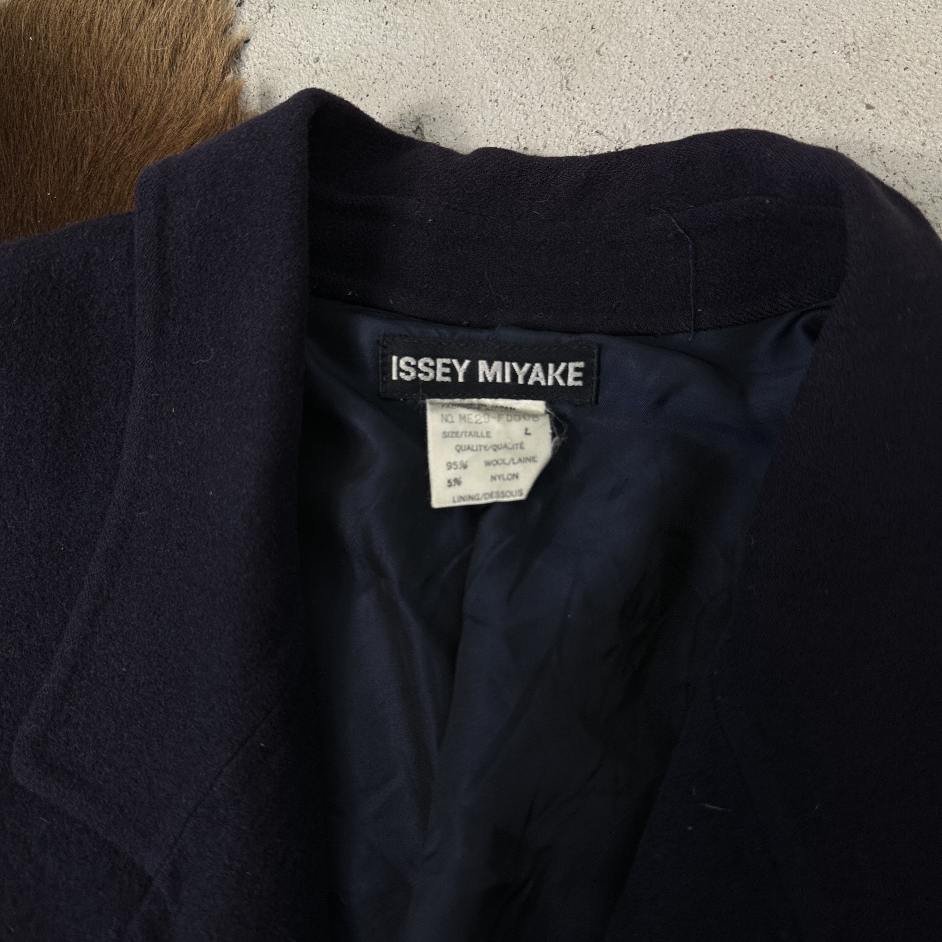 Issey Miyake × Japanese Brand × Vintage Issey Miyake Vintage Archive Coat With Plisse Details Size US L / EU 52-54 / 3 - 9 Thumbnail