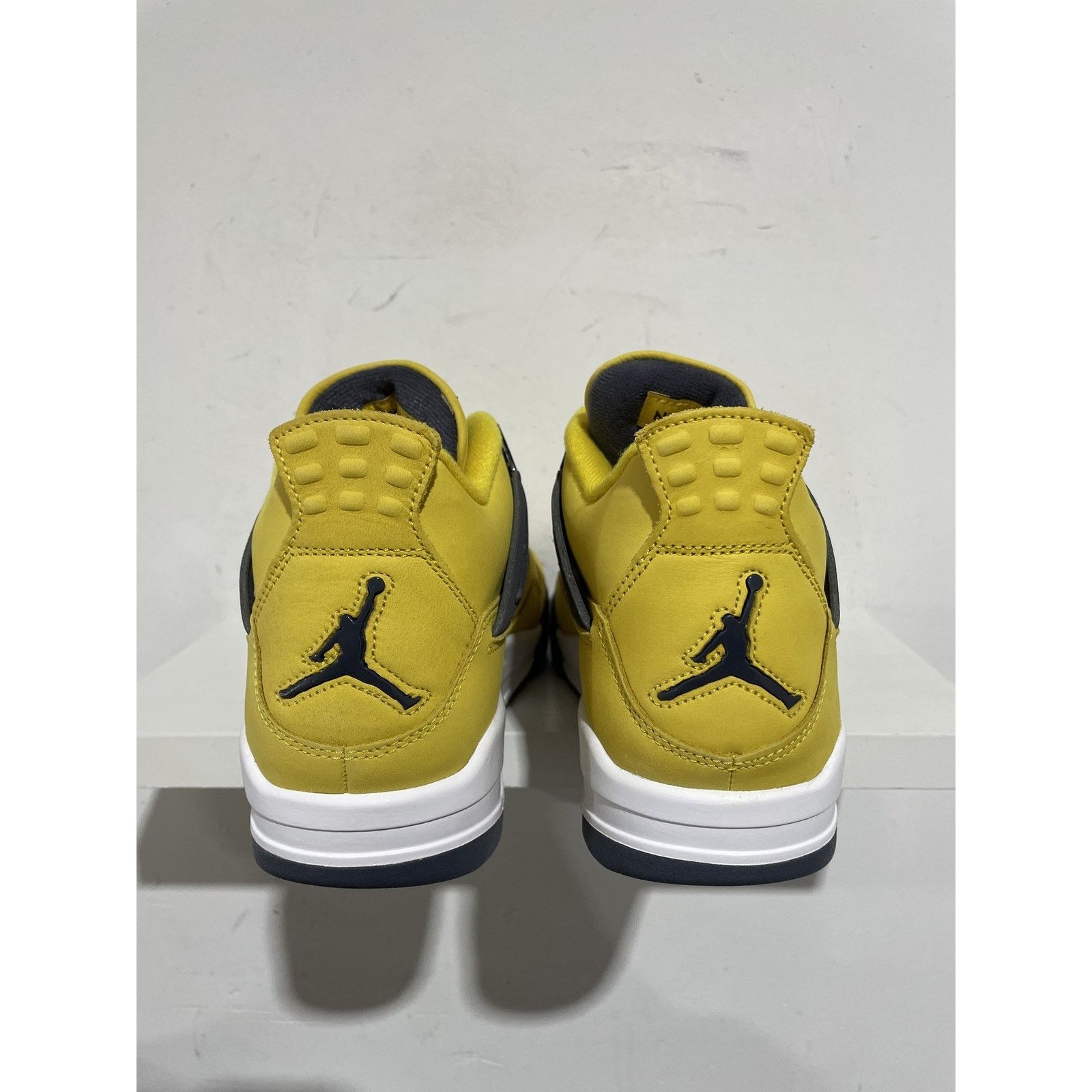 Nike NIKE JORDAN 4 LIGHTING 2021 SIZE 9.5 NEW Size US 9.5 / EU 42-43 - 3 Thumbnail
