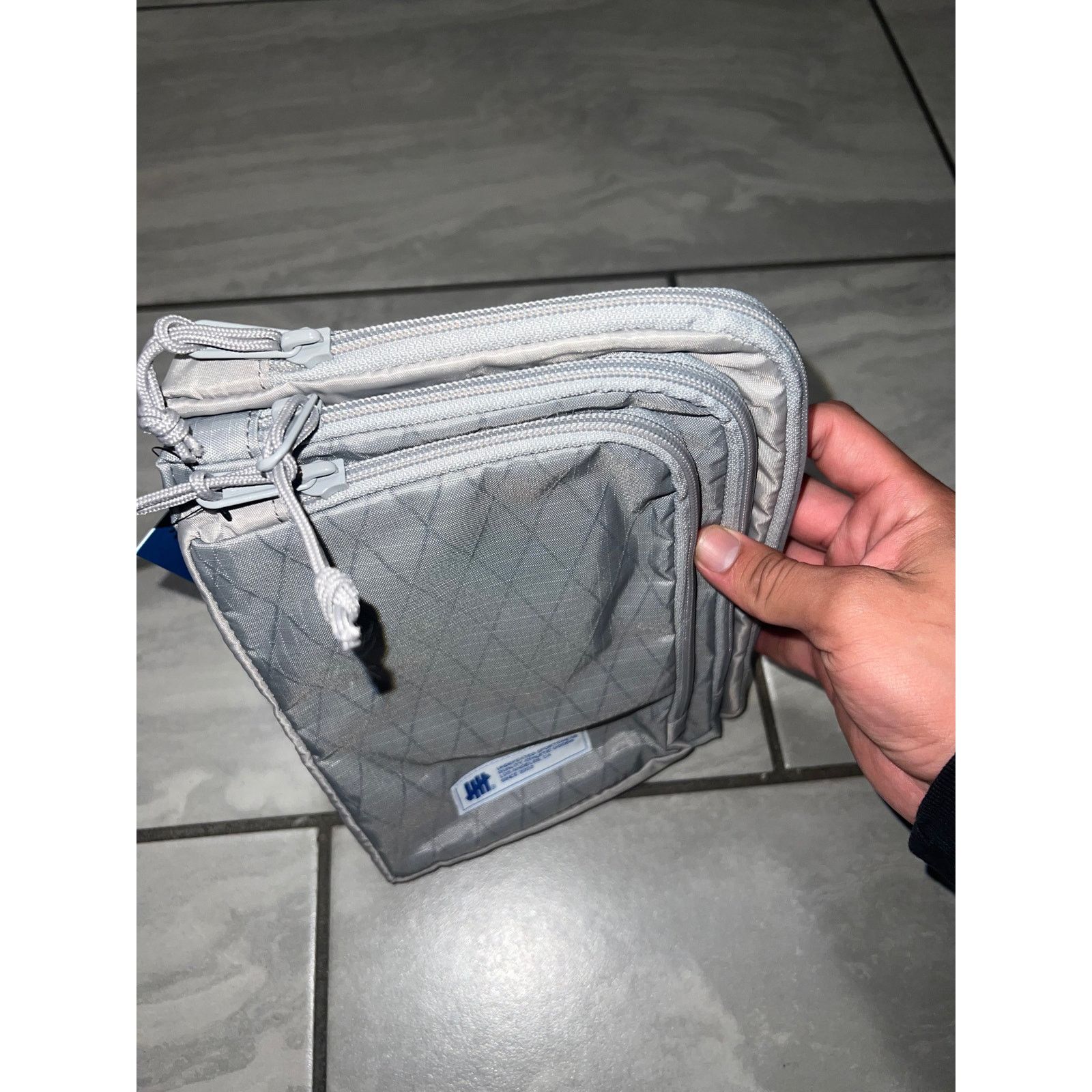 Undefeated Undefeated shoulder/ side bag grey Size ONE SIZE - 2 Thumbnail