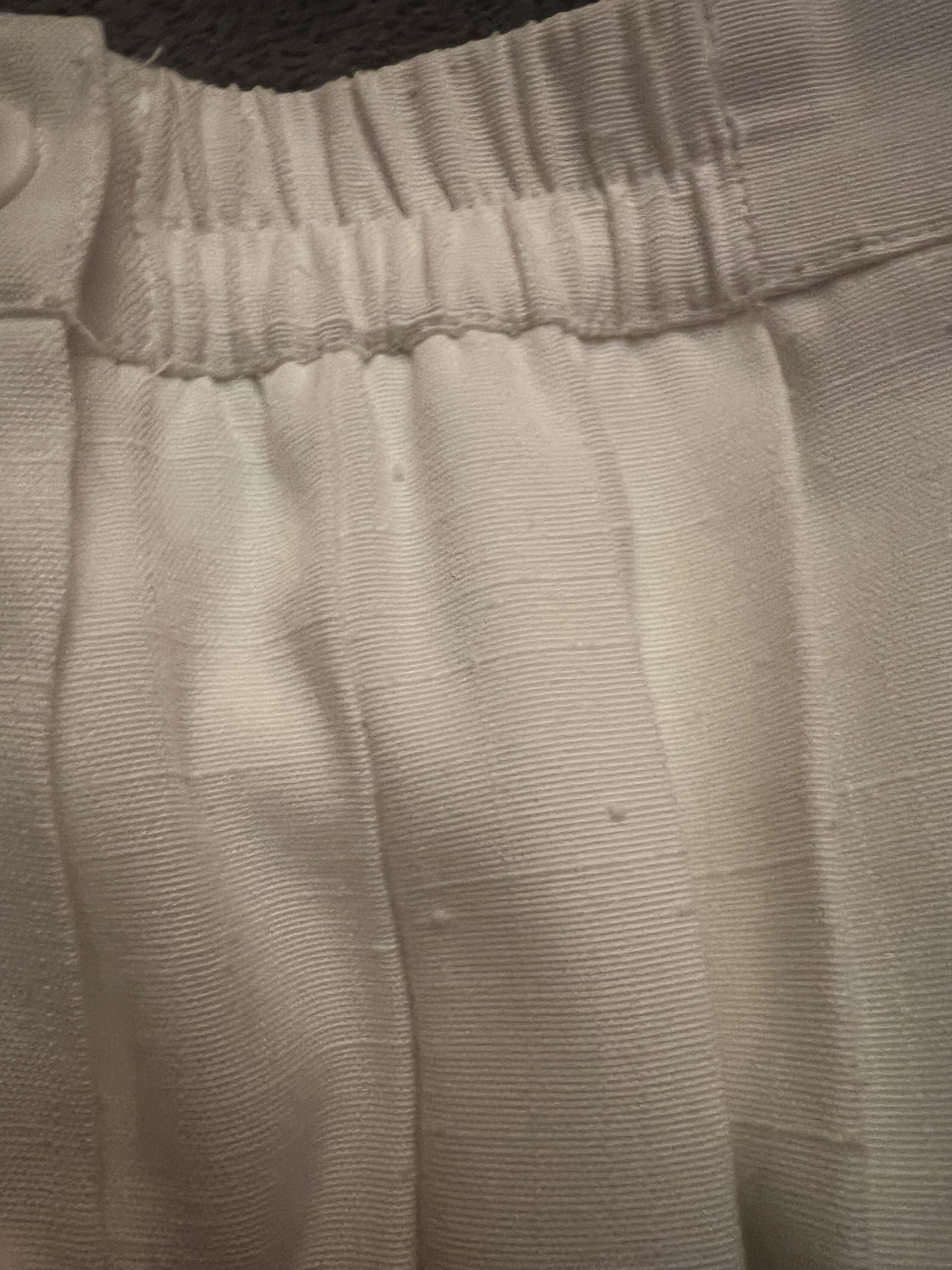 Vintage Liz Baker, white pleated skirt Size 40" / US 18 - 10 Thumbnail