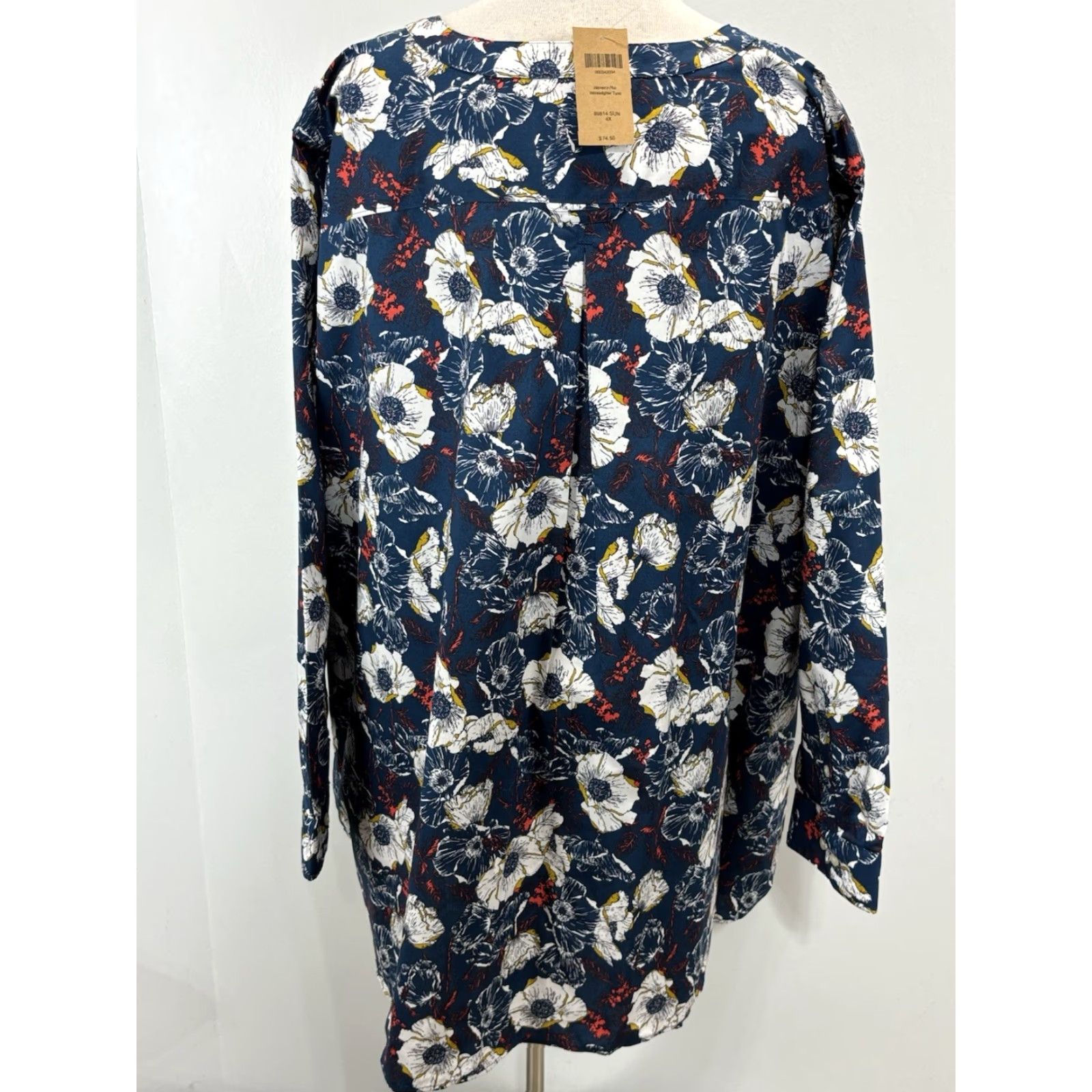 Vintage VINTAGE? No. Duluth Trading Co. Wrinklefighter Tunic Shirt Womens 4X Blue Floral Print Size XXL / US 16-18 / IT 52-54 - 3 Thumbnail
