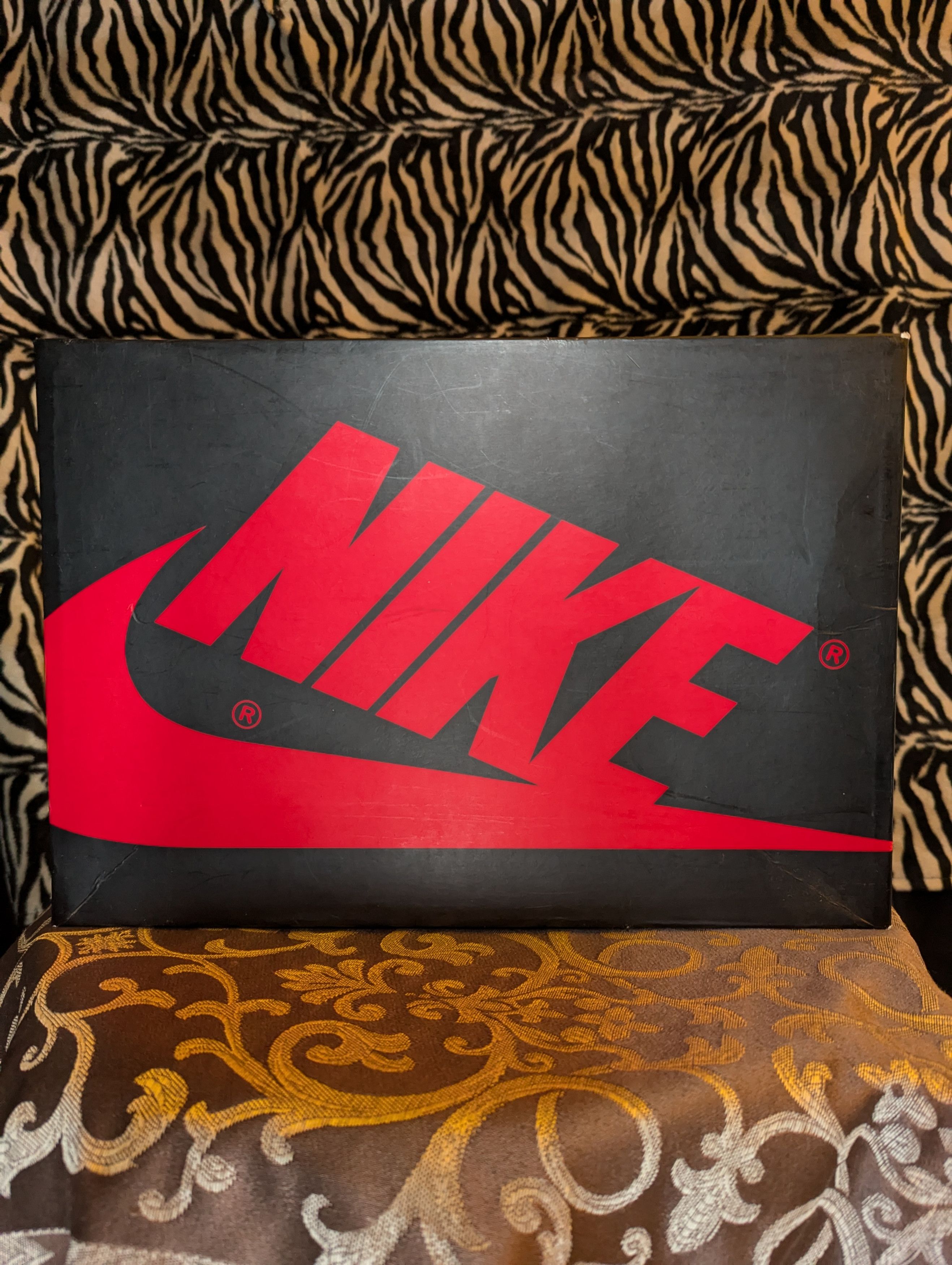 Nike Nike Air Jordan 1 Royal Blue 2017 Size US 10.5 / EU 43-44 - 10 Thumbnail
